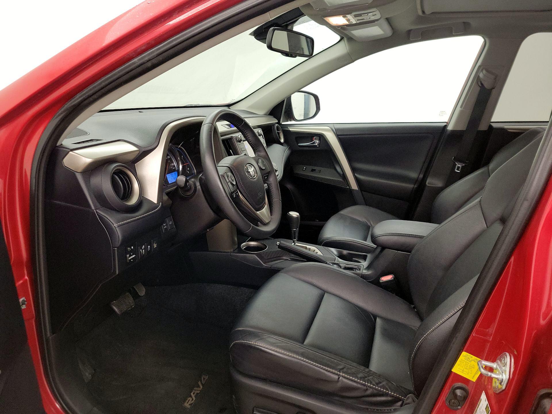 Thumbnail: 2014 Toyota RAV4 - 11