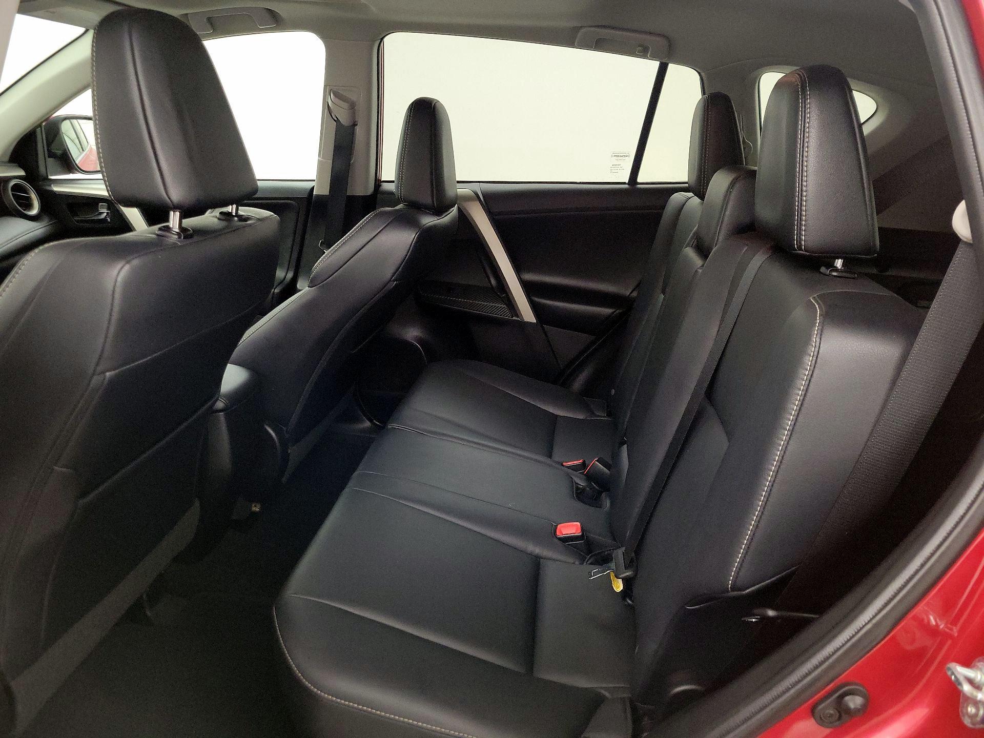 Thumbnail: 2014 Toyota RAV4 - 20
