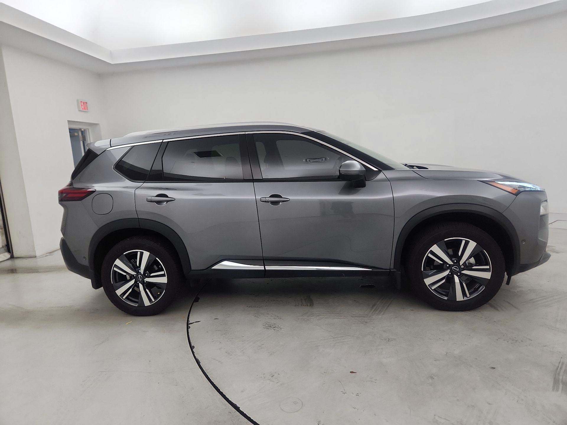 Thumbnail: 2023 Nissan Rogue - 4