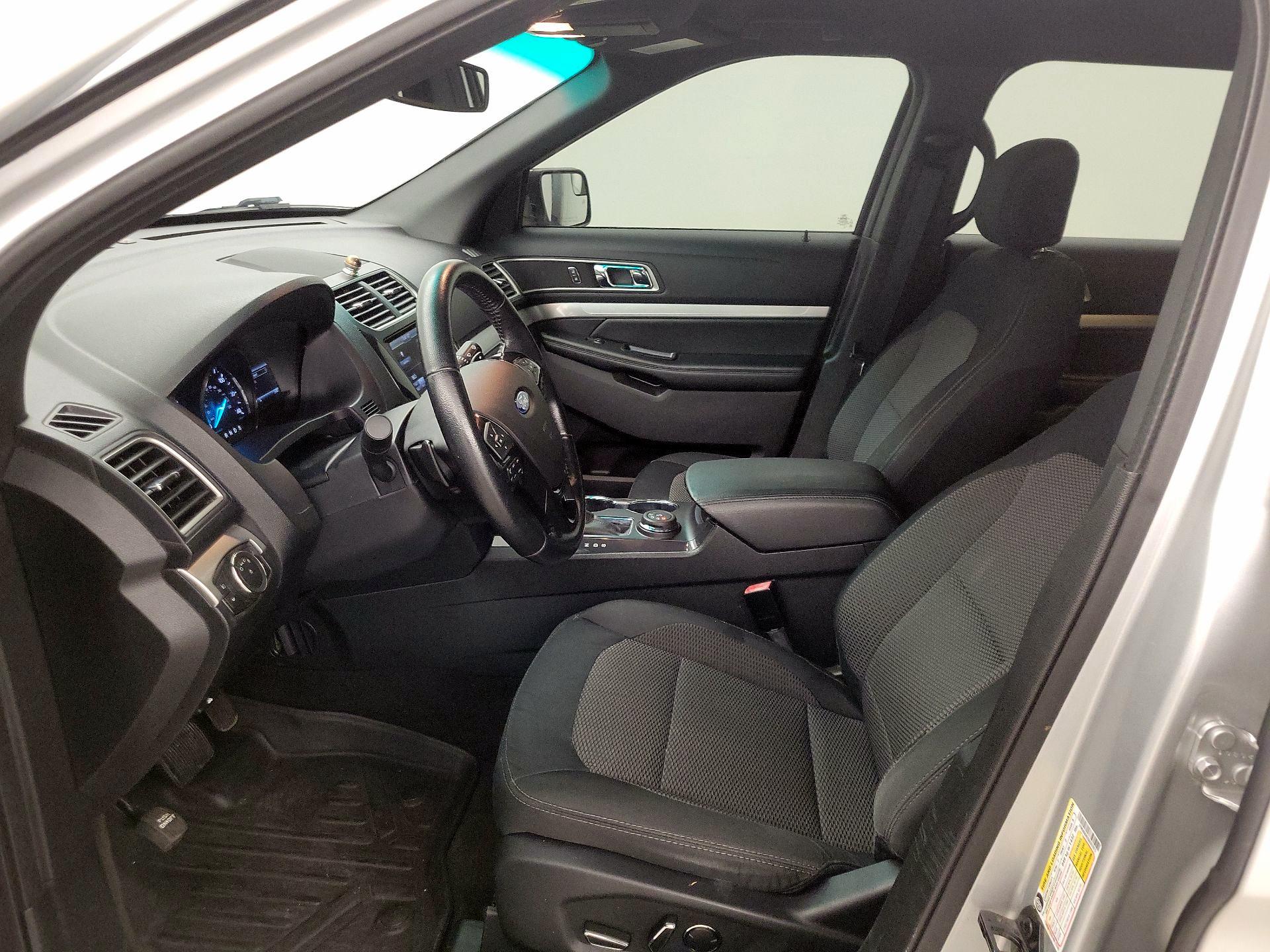 Thumbnail: 2016 Ford Explorer - 11
