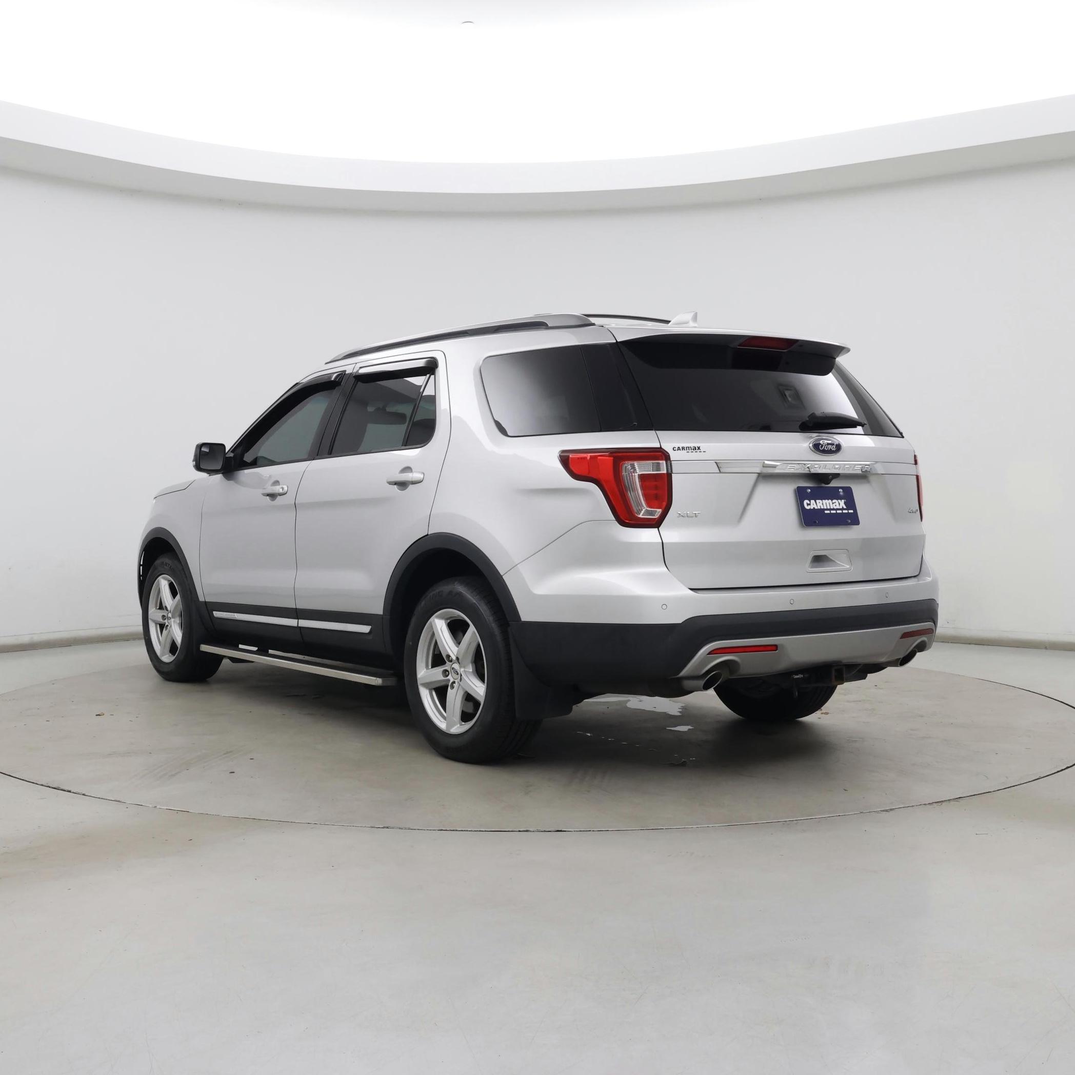 Thumbnail: 2016 Ford Explorer - 2