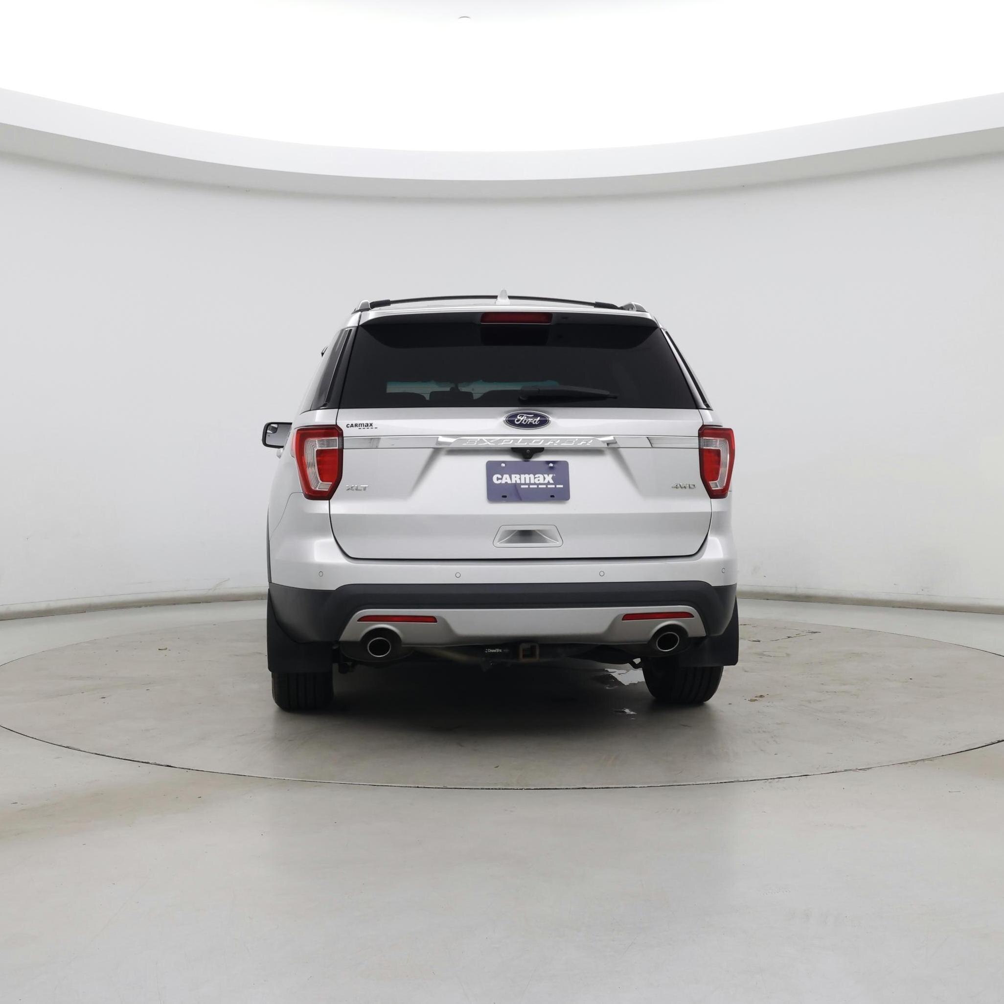 Thumbnail: 2016 Ford Explorer - 6
