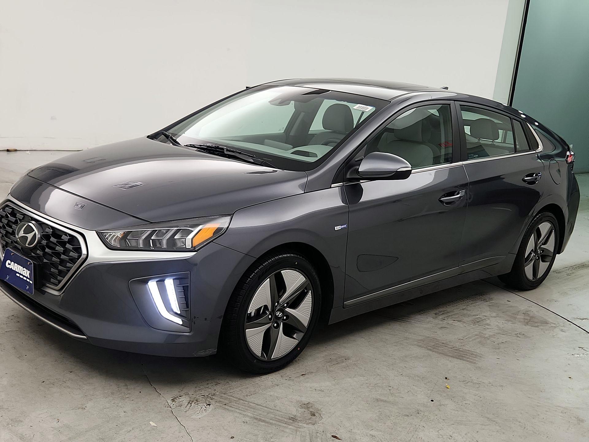 Thumbnail: 2020 Hyundai Ioniq - 3