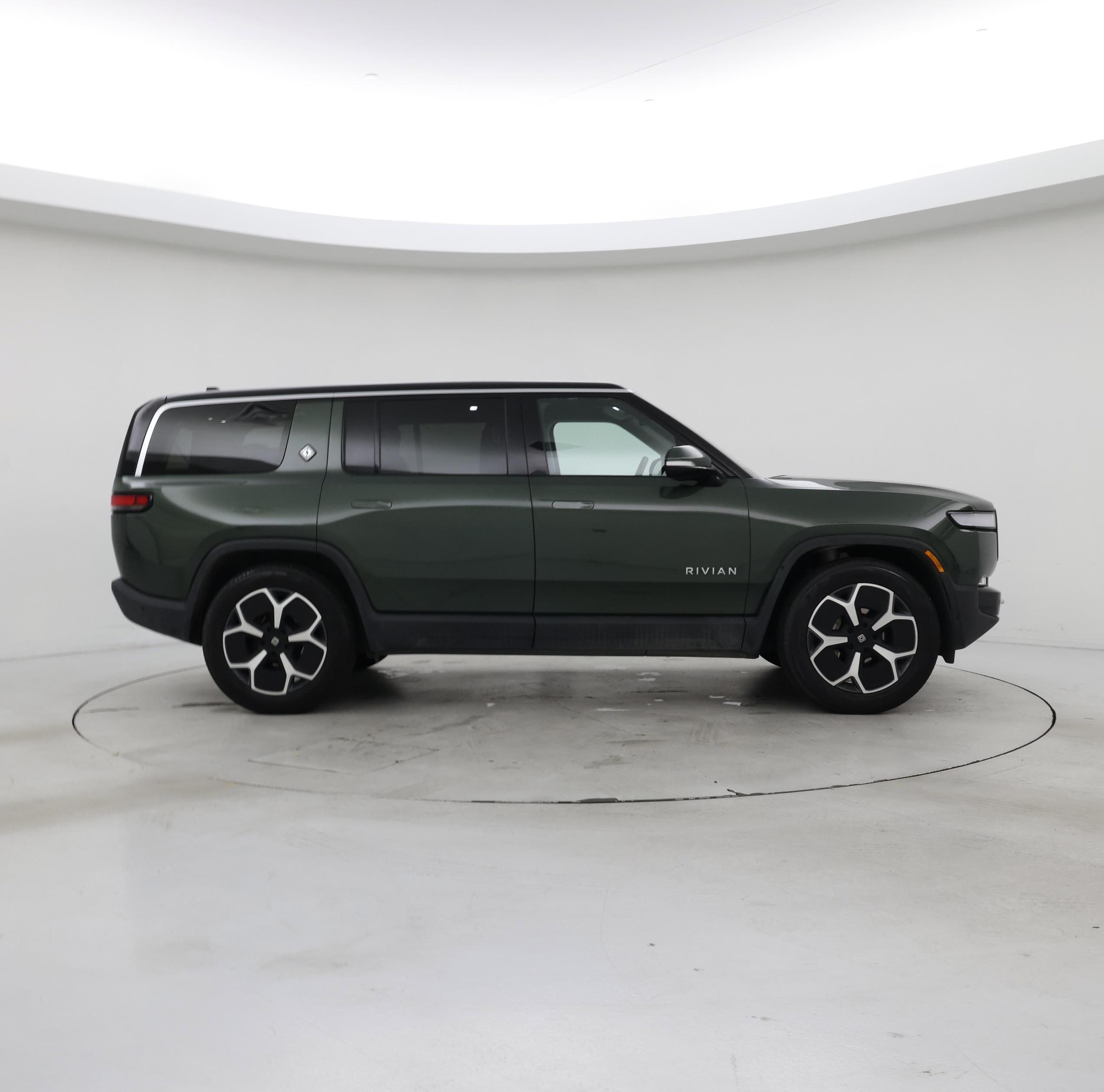 Thumbnail: 2024 Rivian R1S - 7