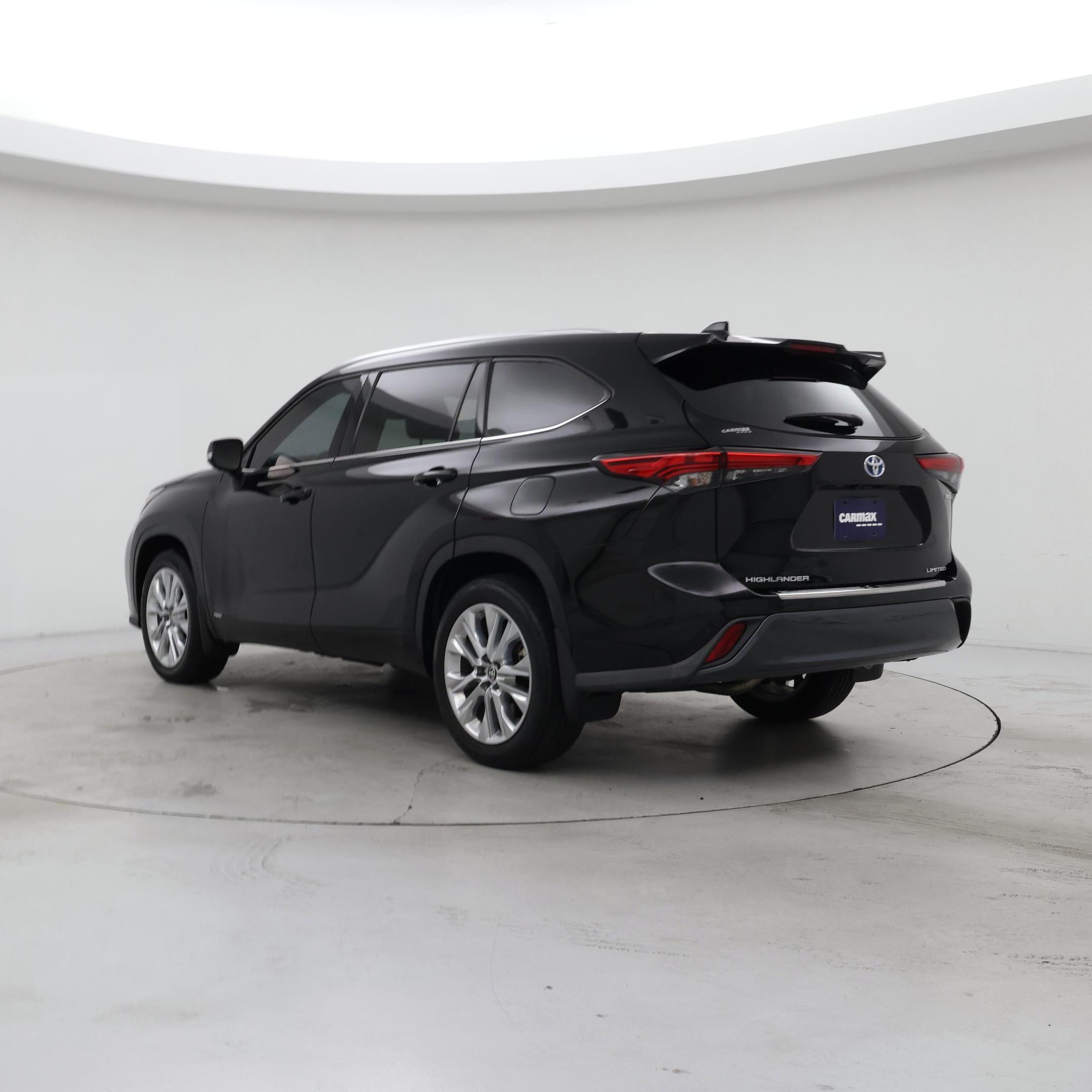 Thumbnail: 2022 Toyota Highlander - 2