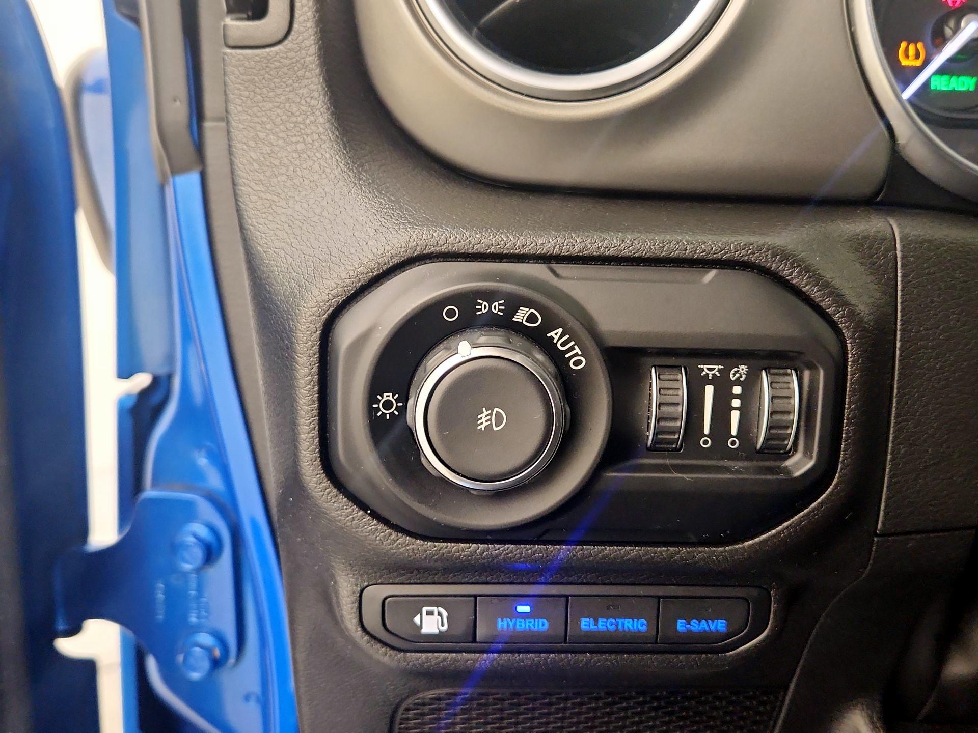 Thumbnail: 2022 Jeep Wrangler - 11