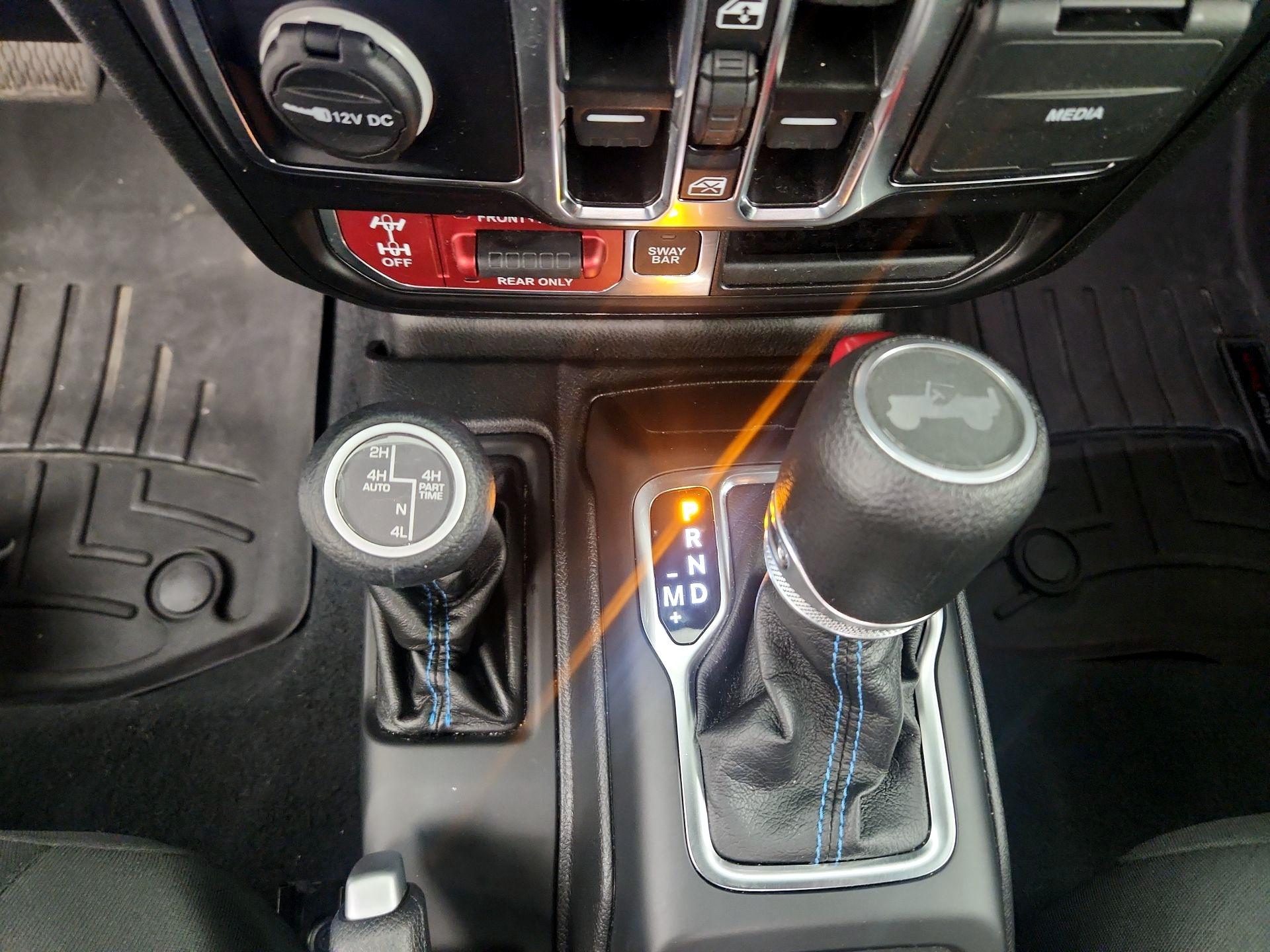 Thumbnail: 2022 Jeep Wrangler - 15
