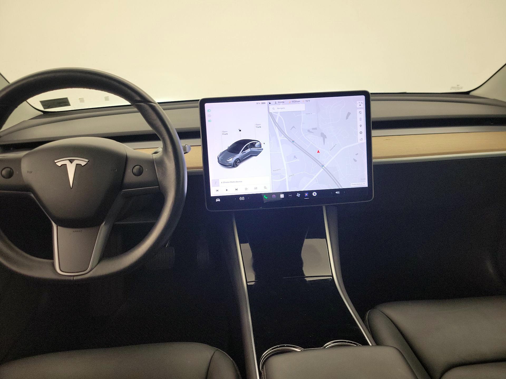 Thumbnail: 2019 Tesla Model 3 - 9