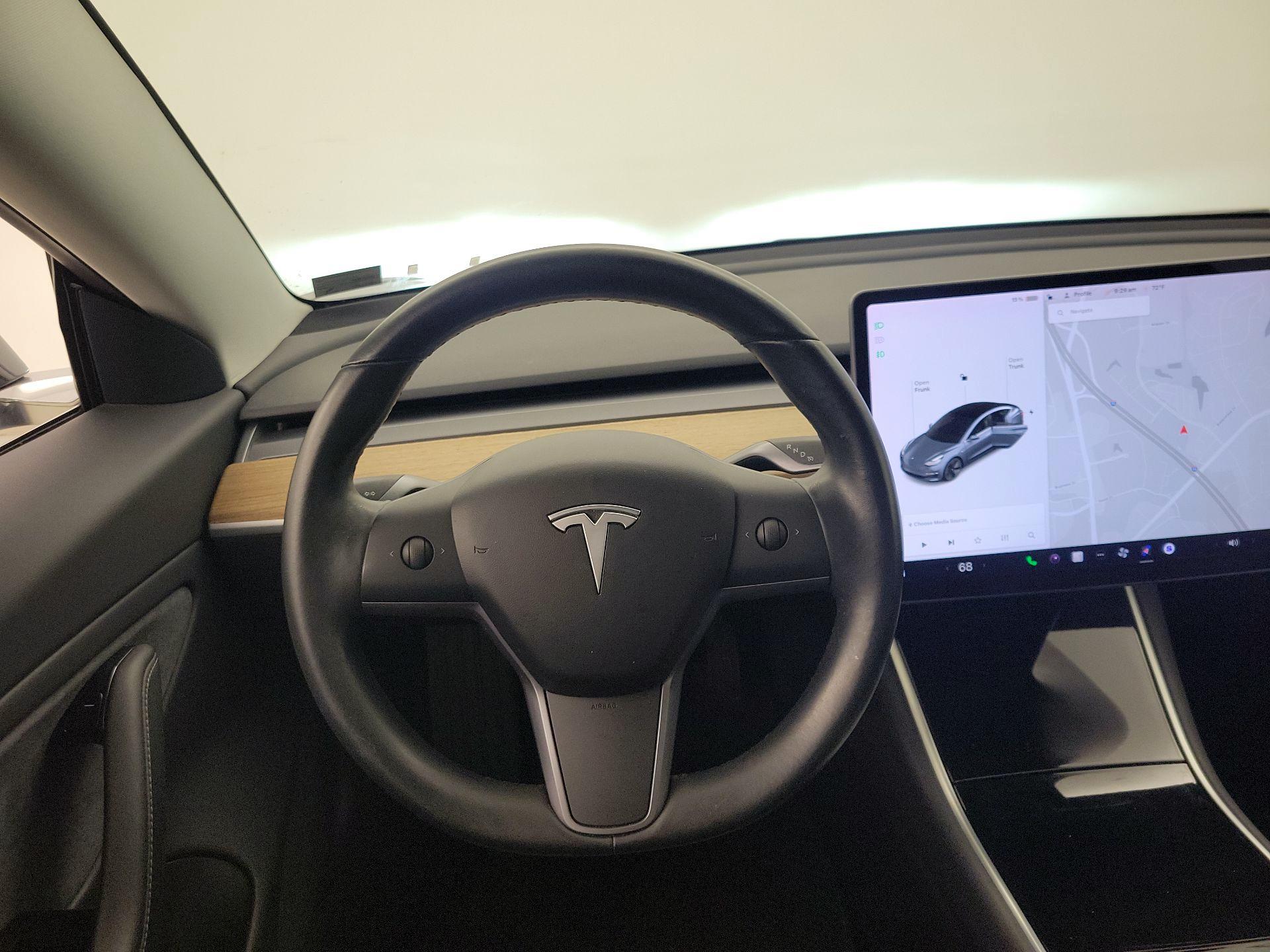 Thumbnail: 2019 Tesla Model 3 - 10