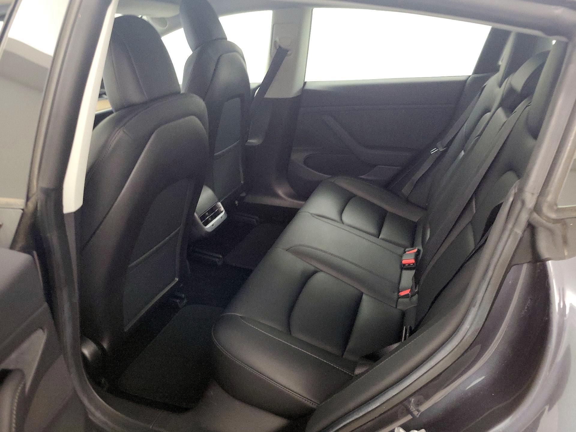 Thumbnail: 2019 Tesla Model 3 - 19