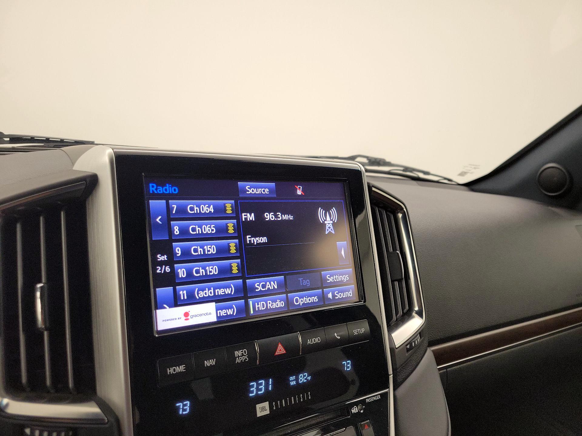 Thumbnail: 2018 Toyota Land Cruiser - 16