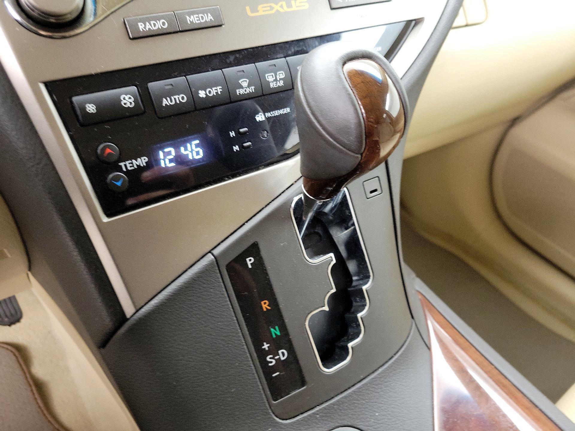 Thumbnail: 2014 Lexus RX - 17