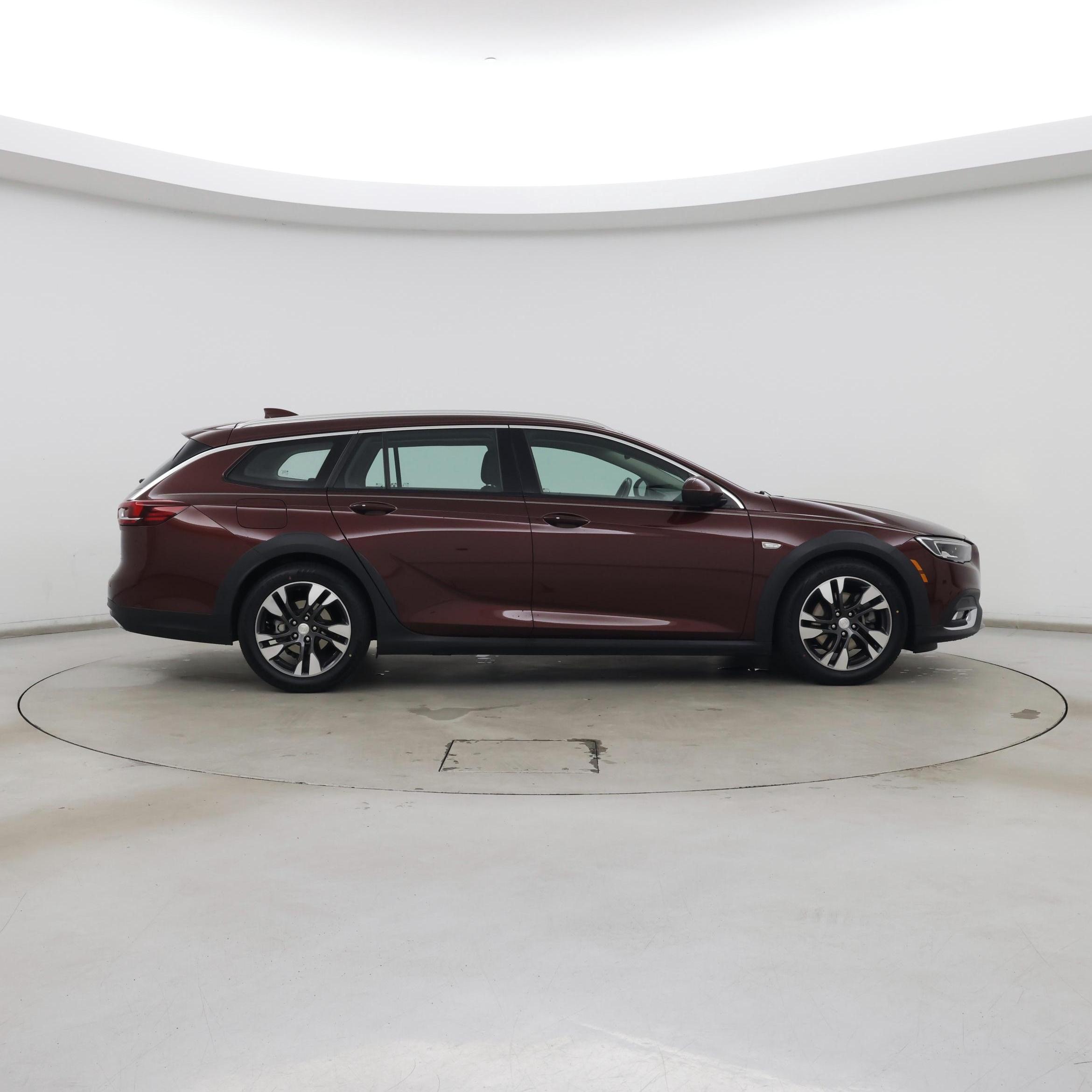 Thumbnail: 2018 Buick Regal - 7