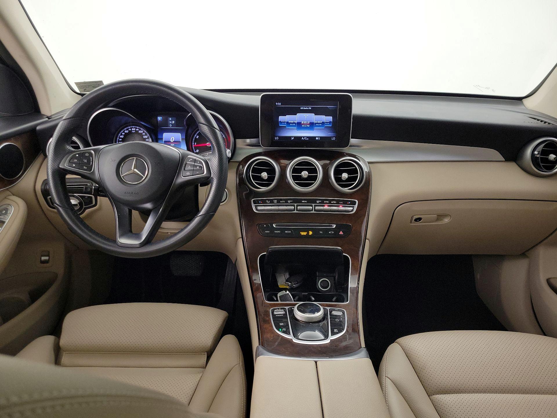 Thumbnail: 2018 Mercedes-Benz GLC - 9