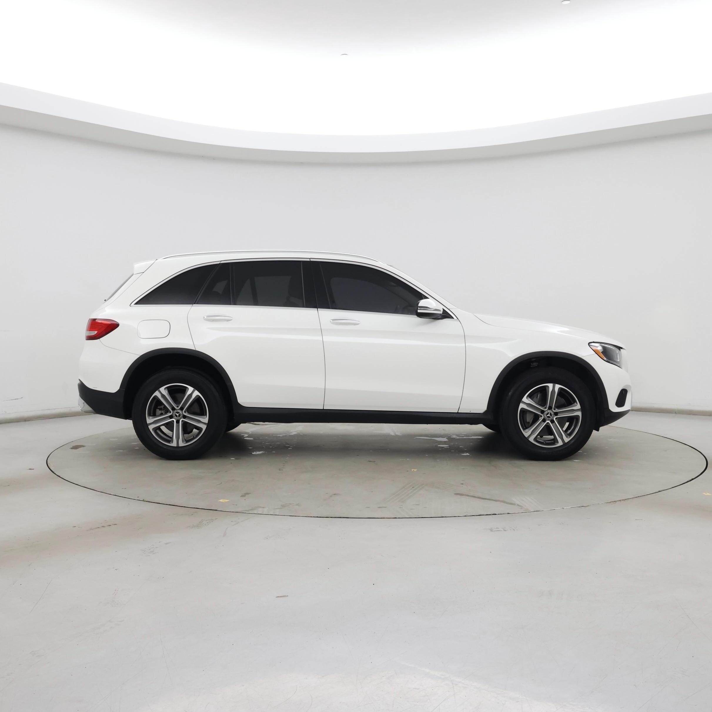 Thumbnail: 2018 Mercedes-Benz GLC - 7