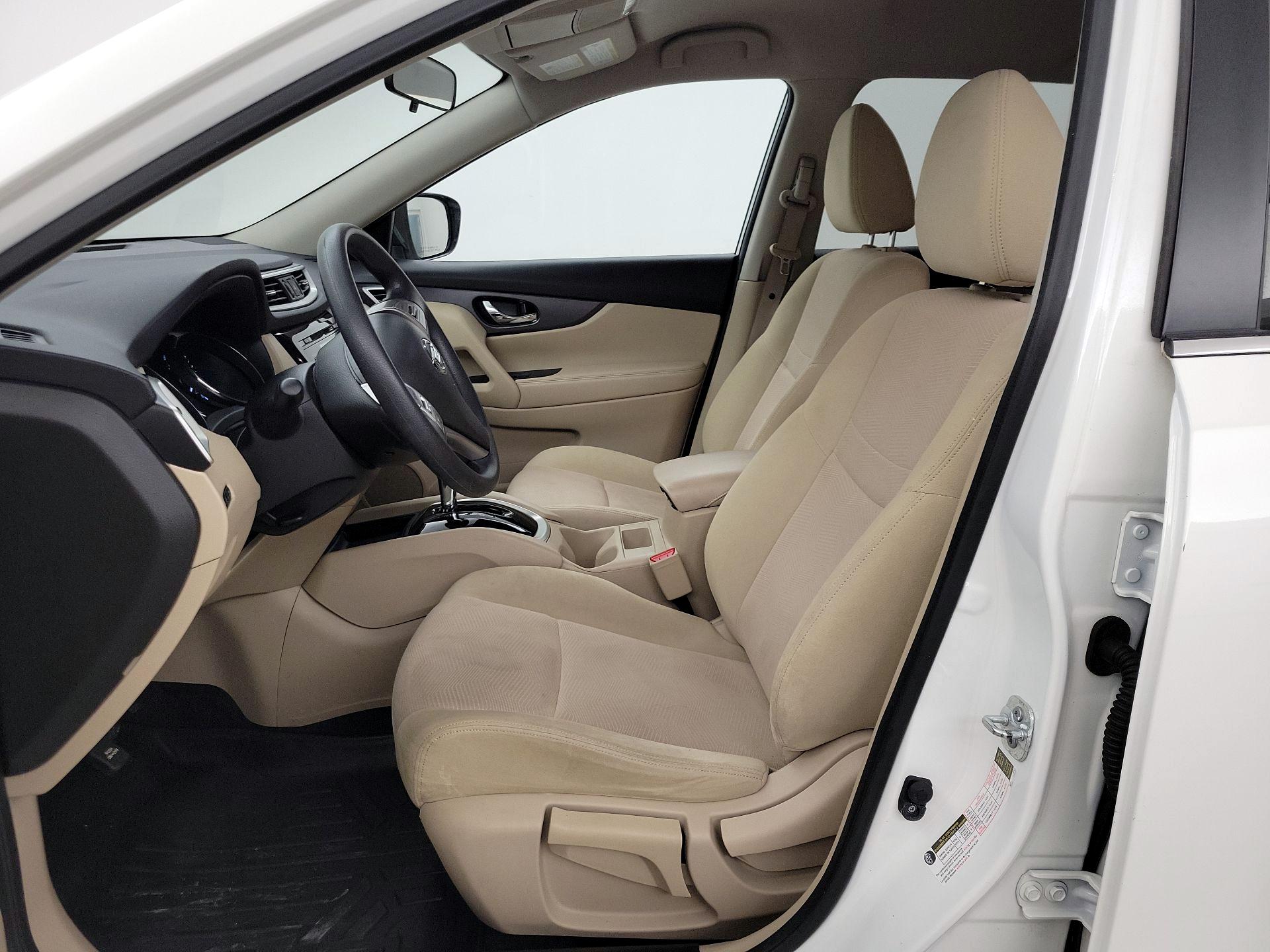 Thumbnail: 2016 Nissan Rogue - 11