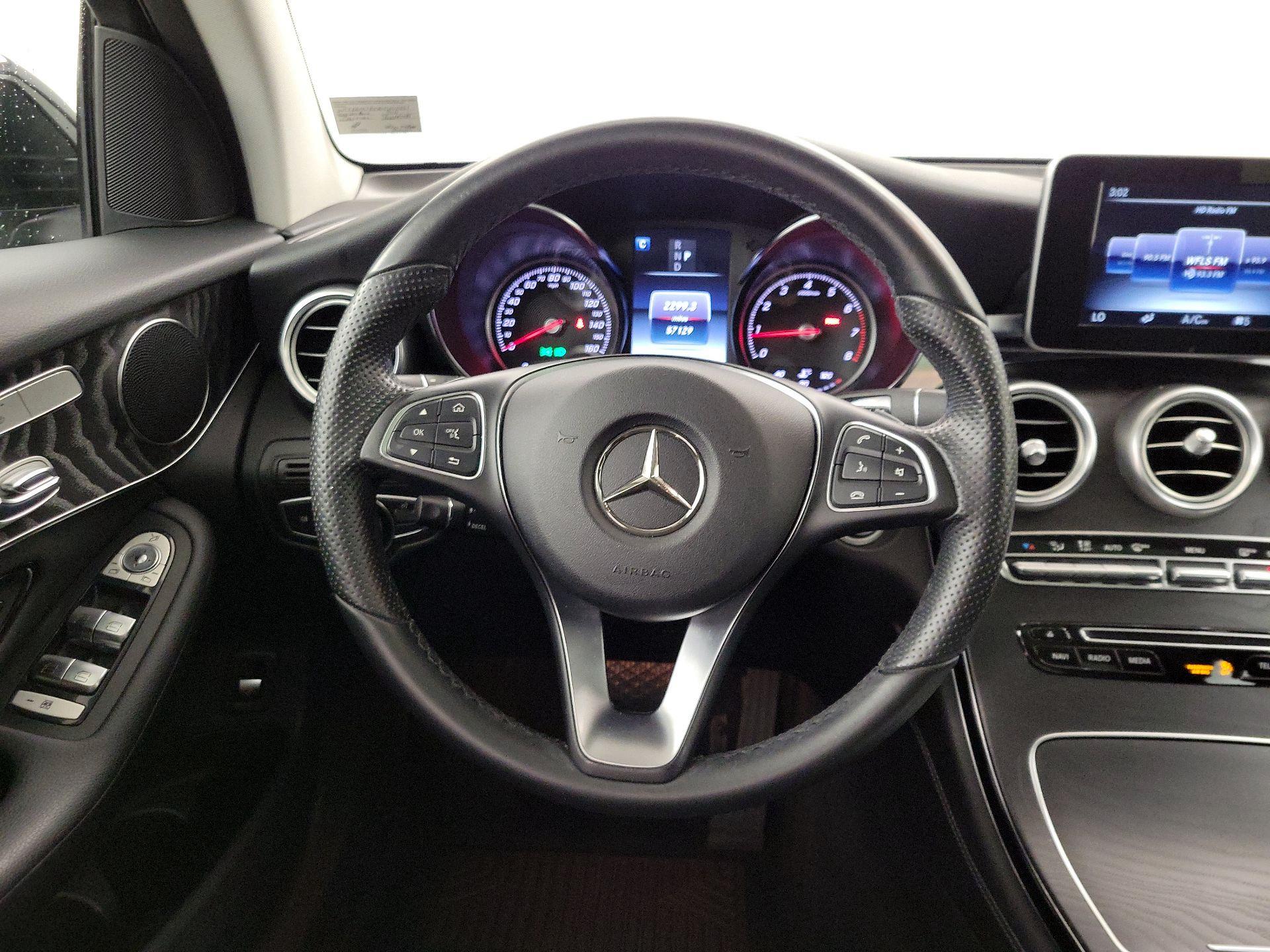 Thumbnail: 2016 Mercedes-Benz GLC - 10