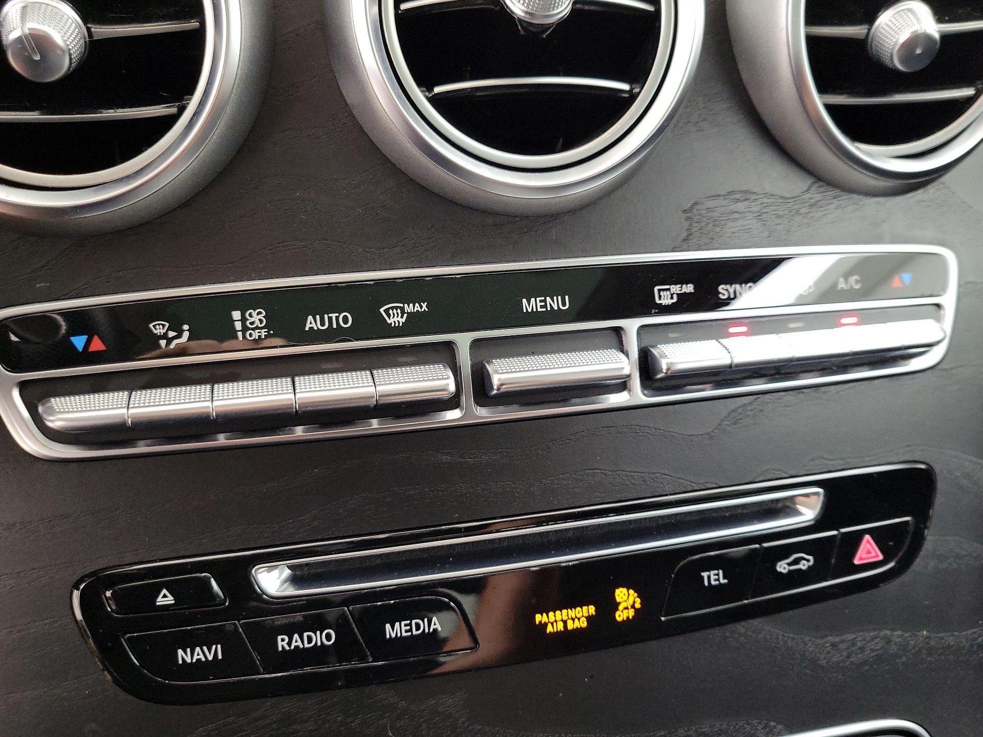 Thumbnail: 2016 Mercedes-Benz GLC - 16