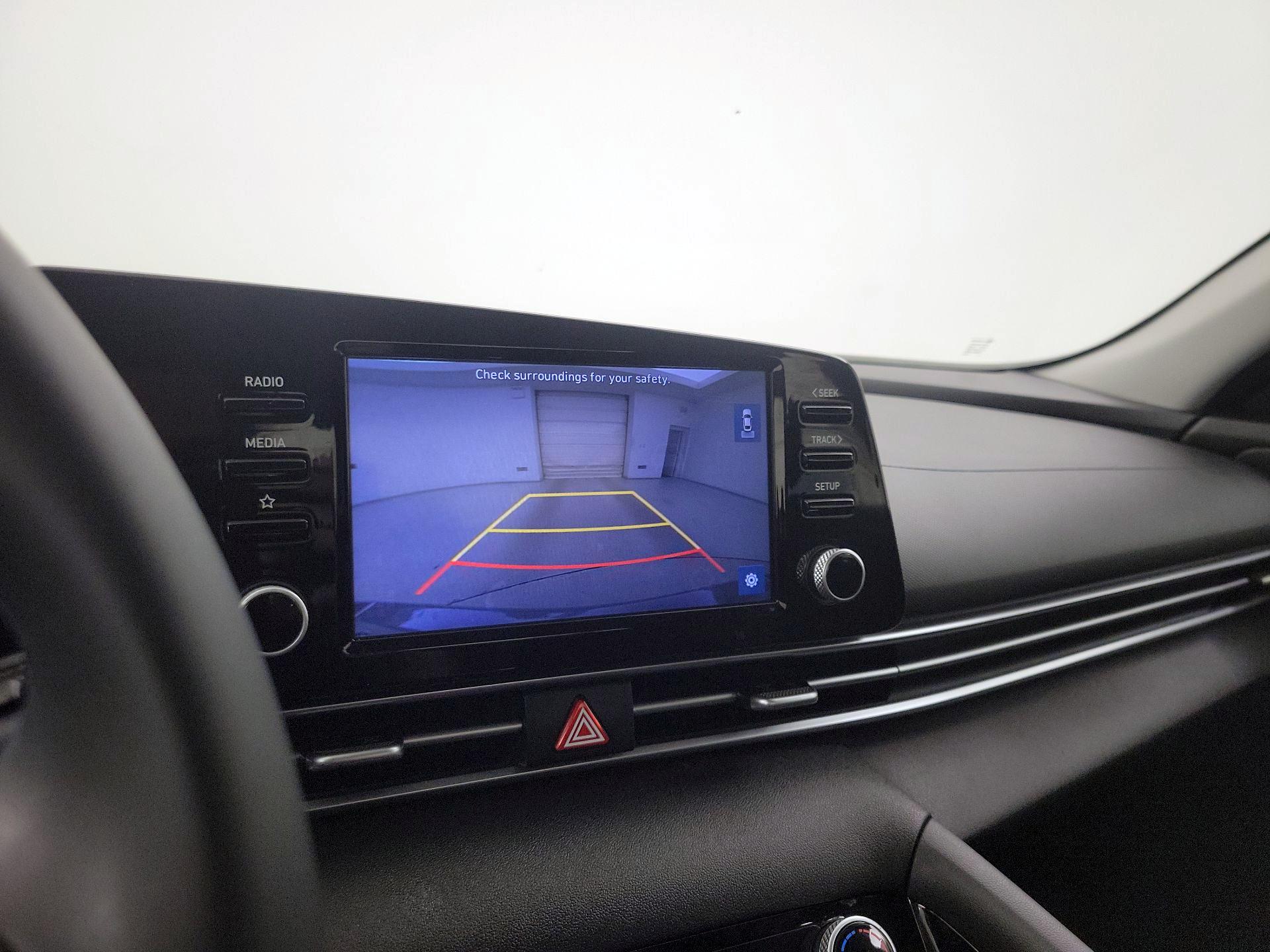 Thumbnail: 2021 Hyundai Elantra - 14