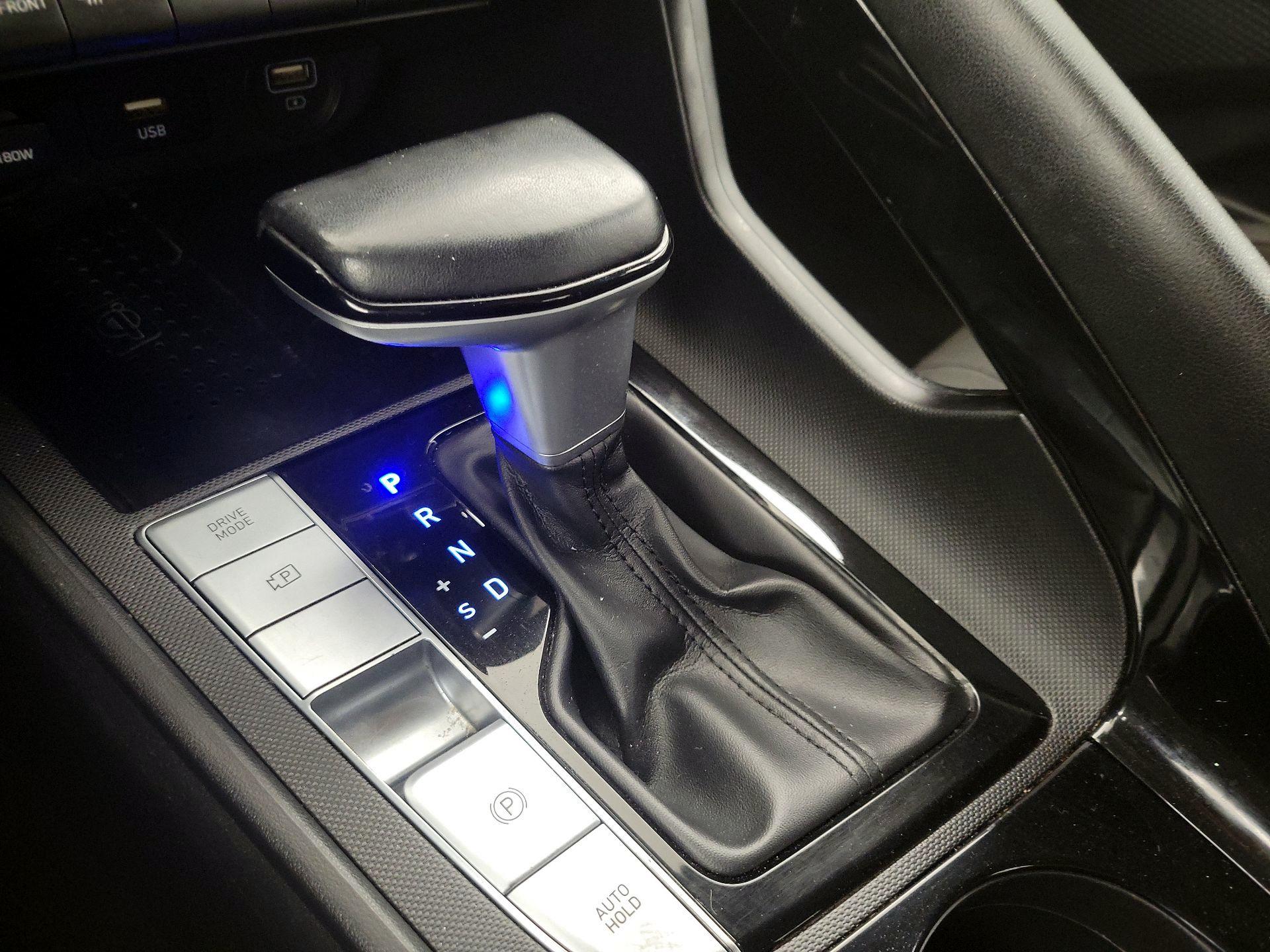 Thumbnail: 2021 Hyundai Elantra - 17