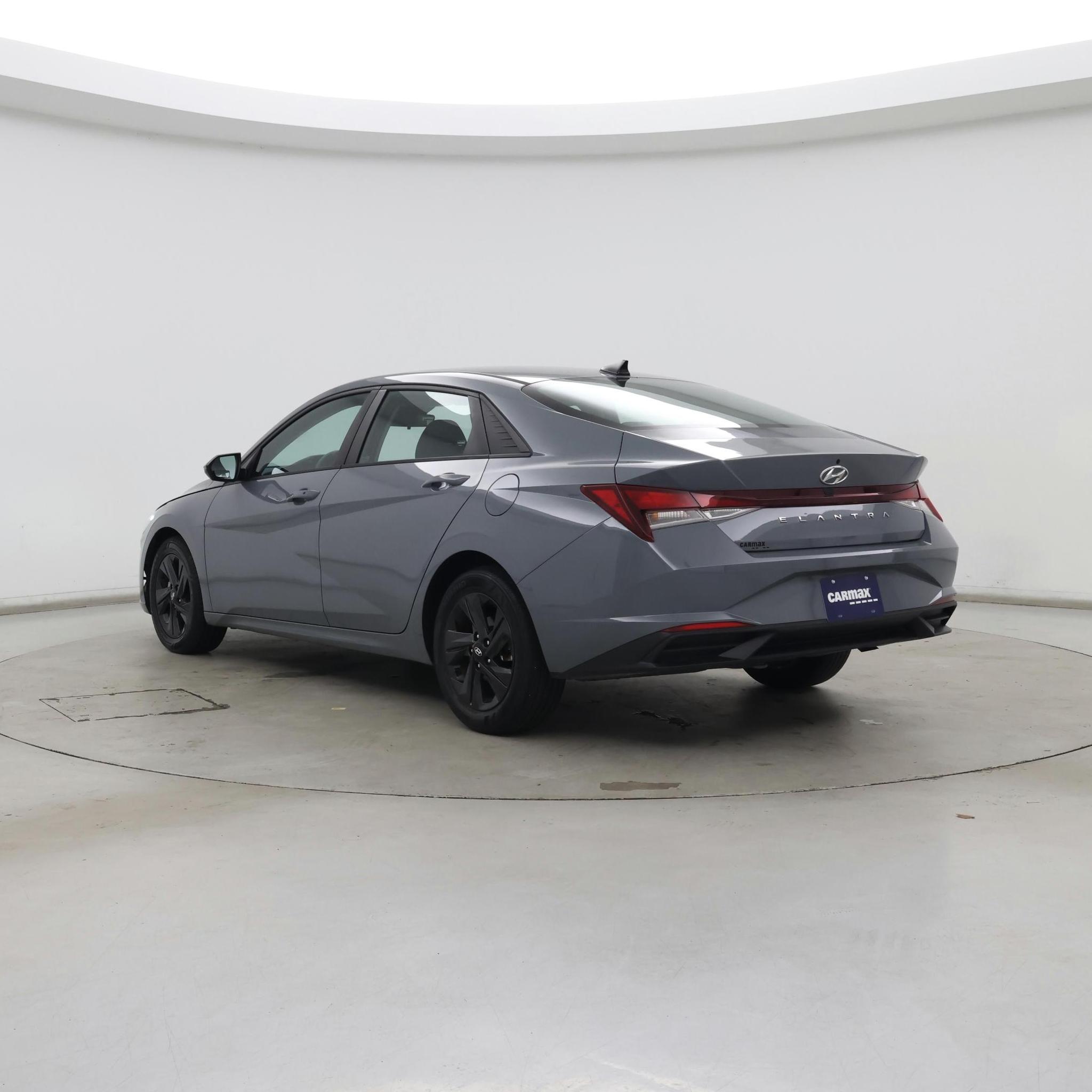 Thumbnail: 2021 Hyundai Elantra - 2