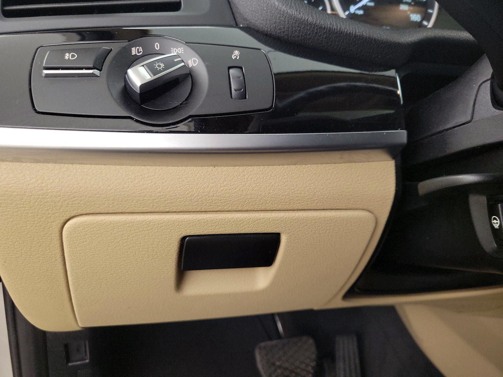 Thumbnail: 2017 BMW X3 - 13
