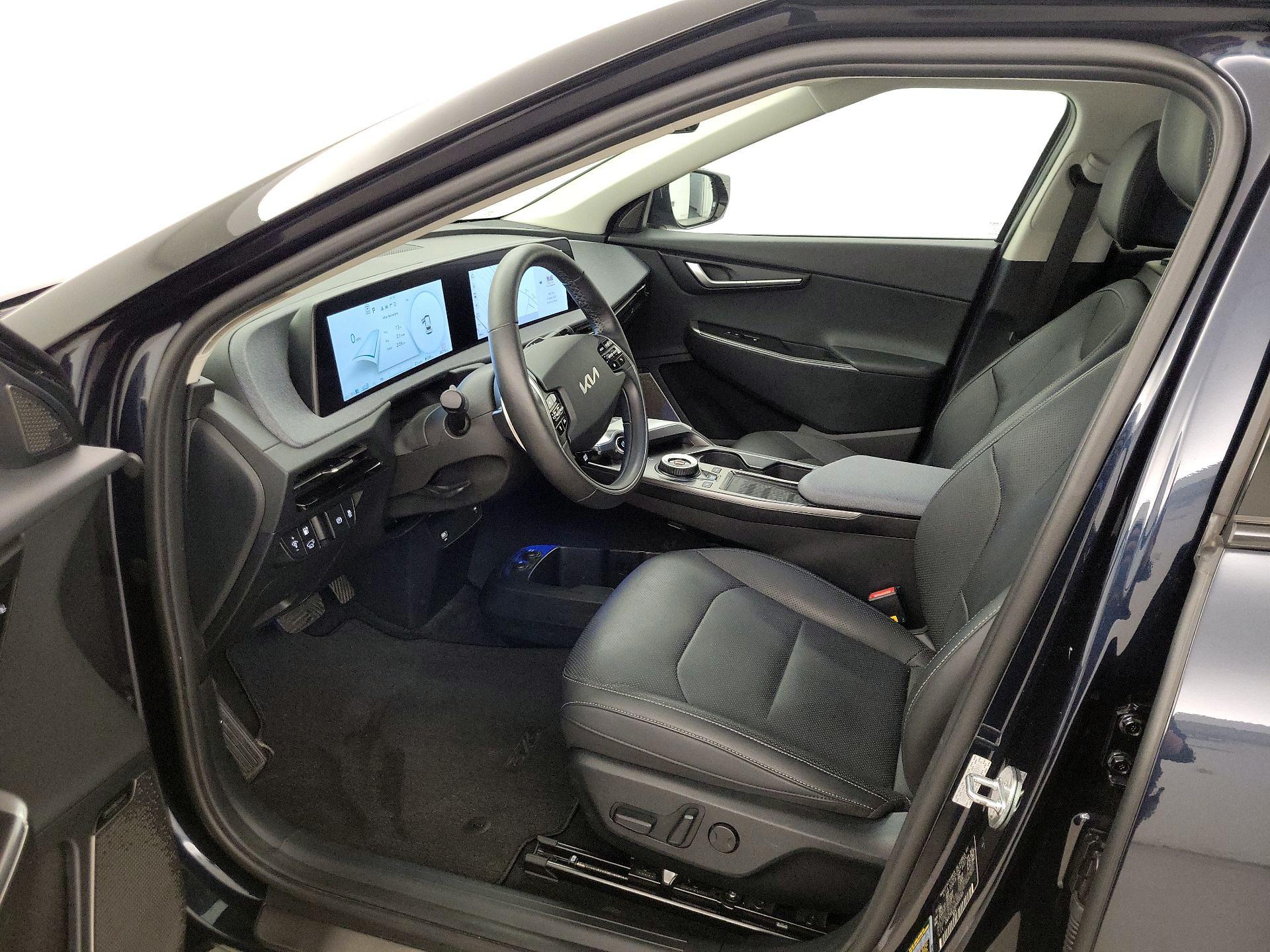 Thumbnail: 2023 Kia EV6 - 11