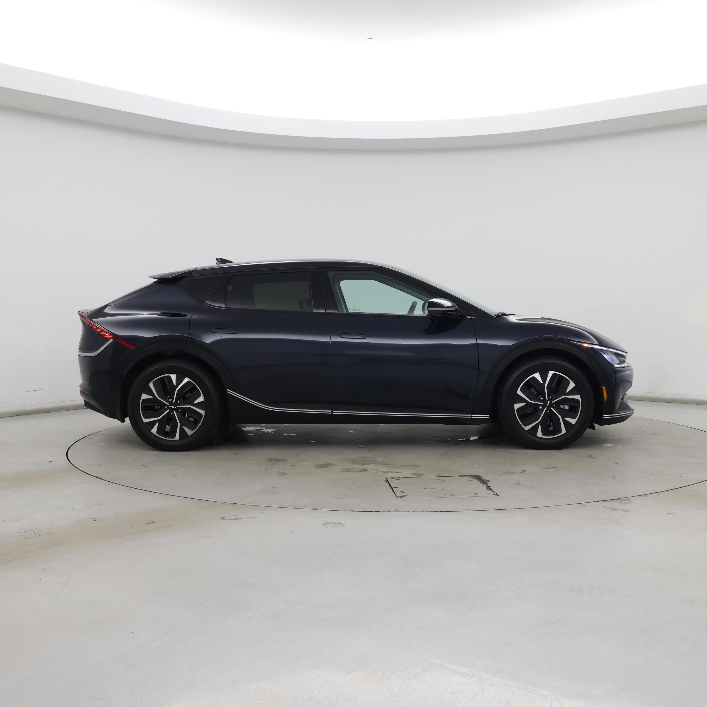 Thumbnail: 2023 Kia EV6 - 7