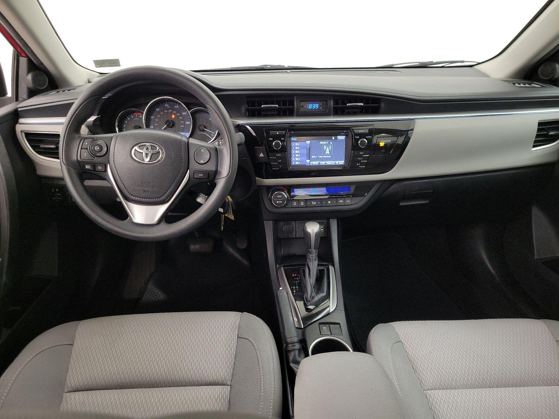 Thumbnail: 2015 Toyota Corolla - 9