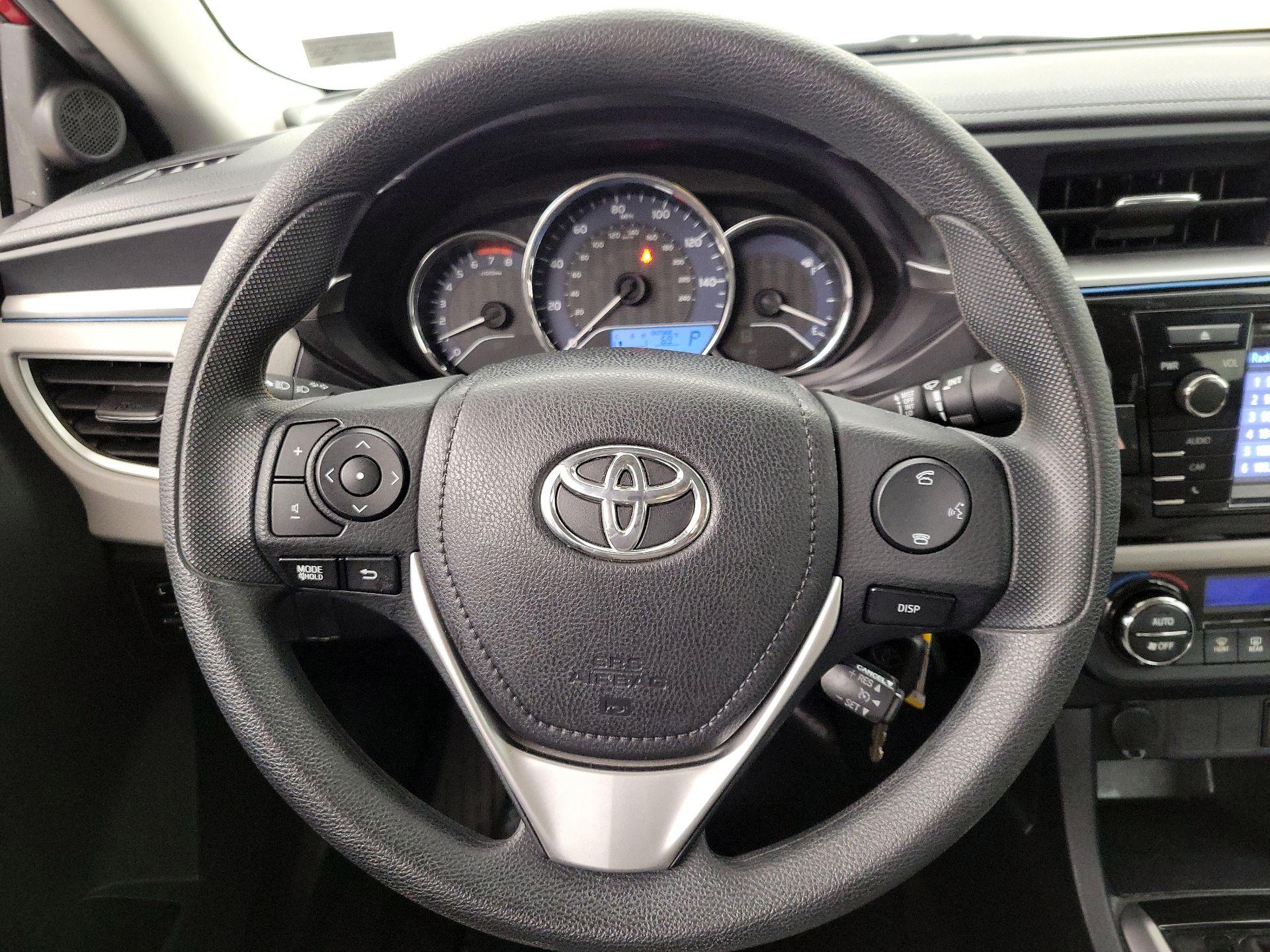 Thumbnail: 2015 Toyota Corolla - 10