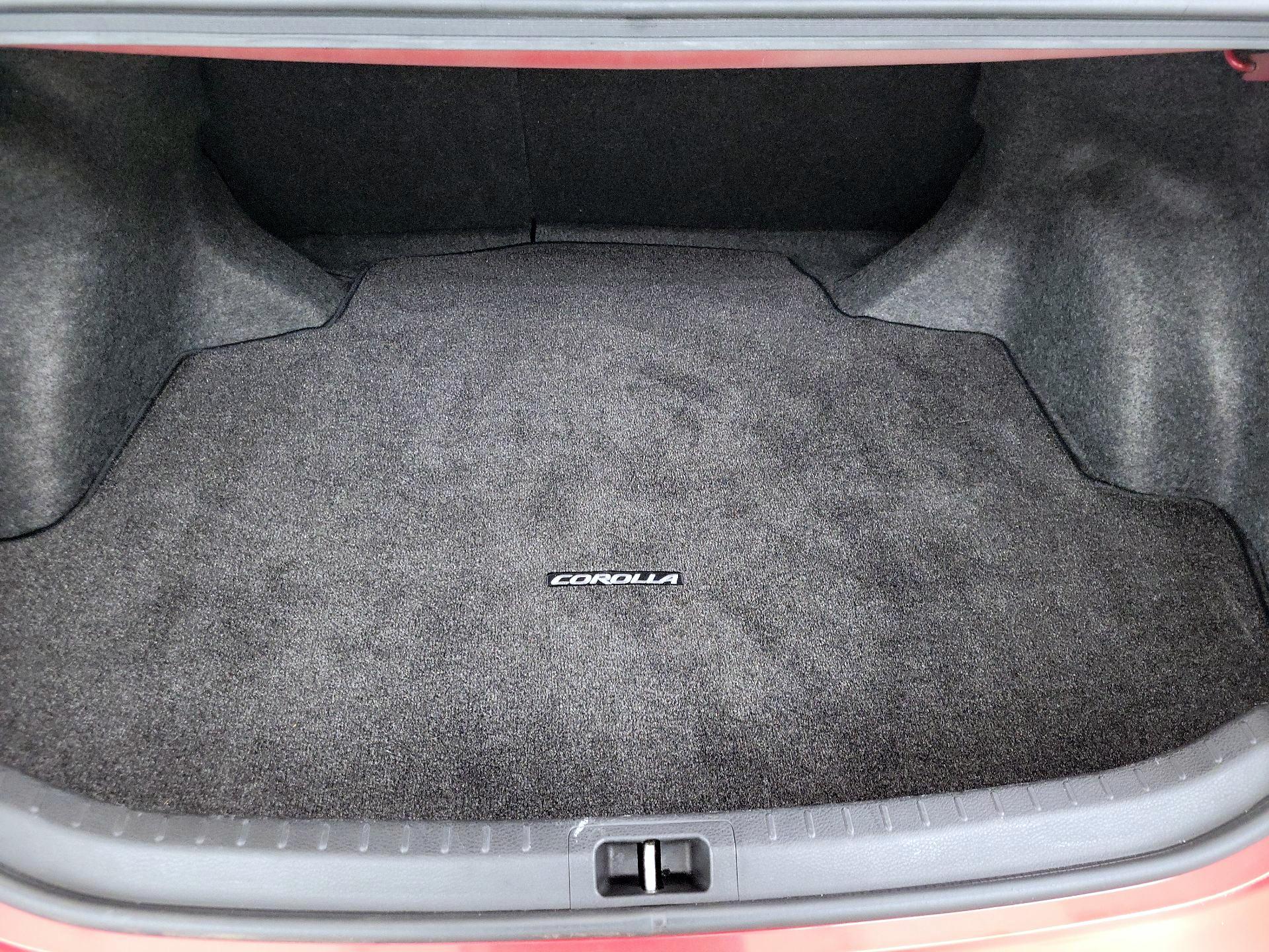 Thumbnail: 2015 Toyota Corolla - 19