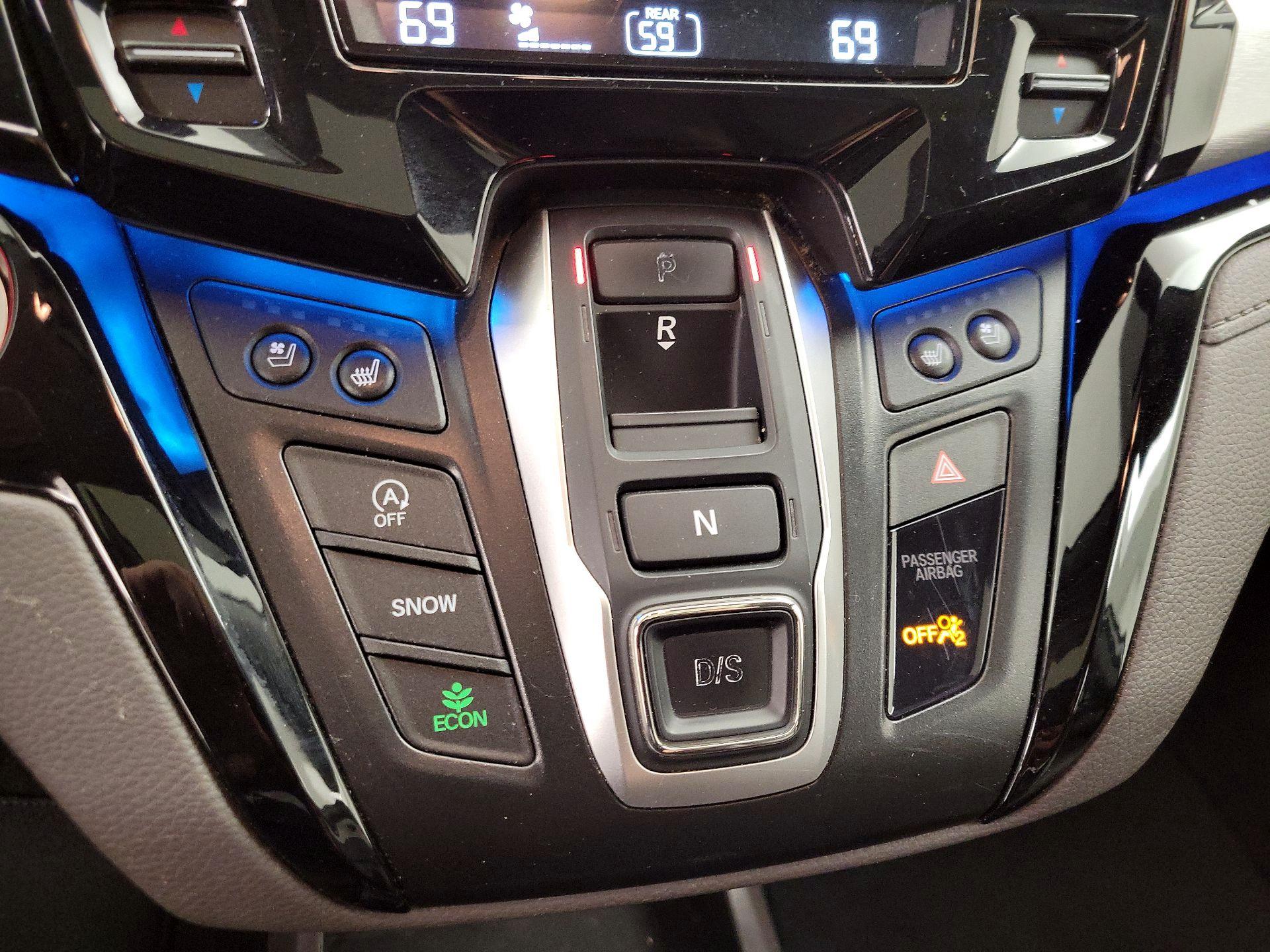 Thumbnail: 2019 Honda Odyssey - 17