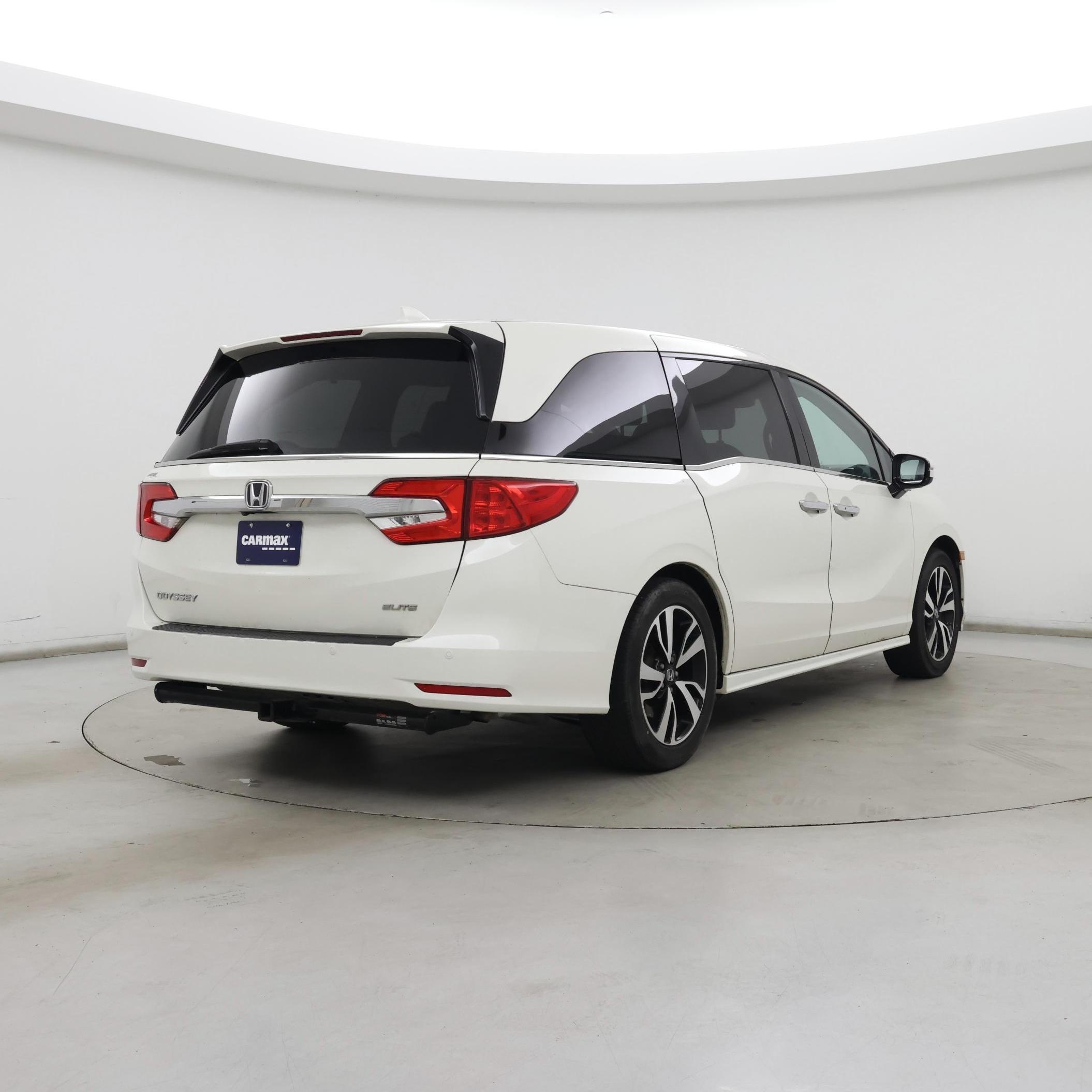 Thumbnail: 2019 Honda Odyssey - 8