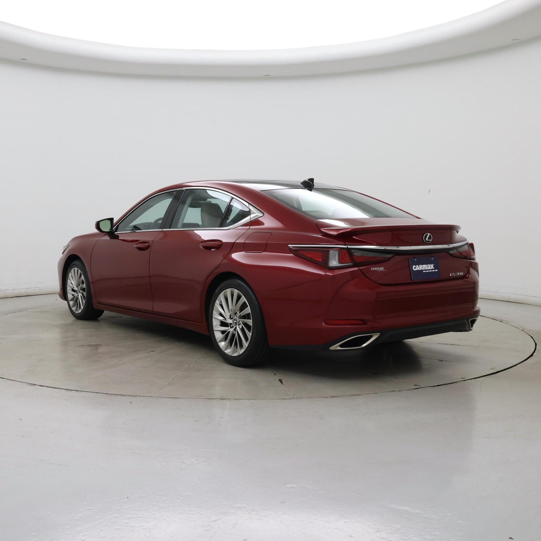 Thumbnail: 2021 Lexus ES - 2