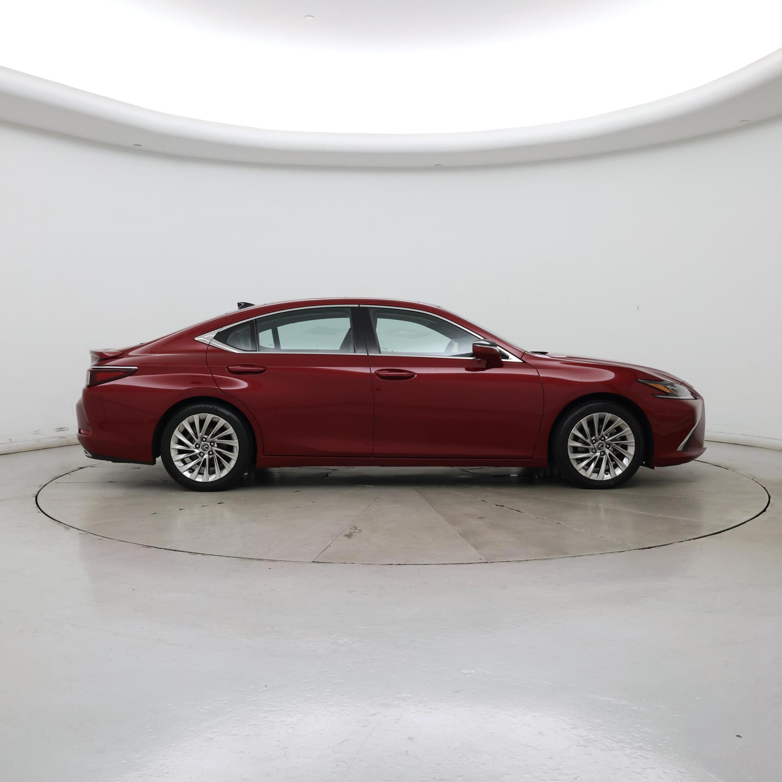 Thumbnail: 2021 Lexus ES - 7