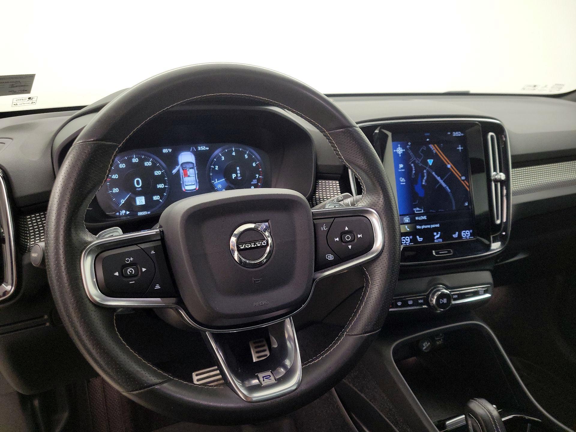 Thumbnail: 2019 Volvo XC40 - 10