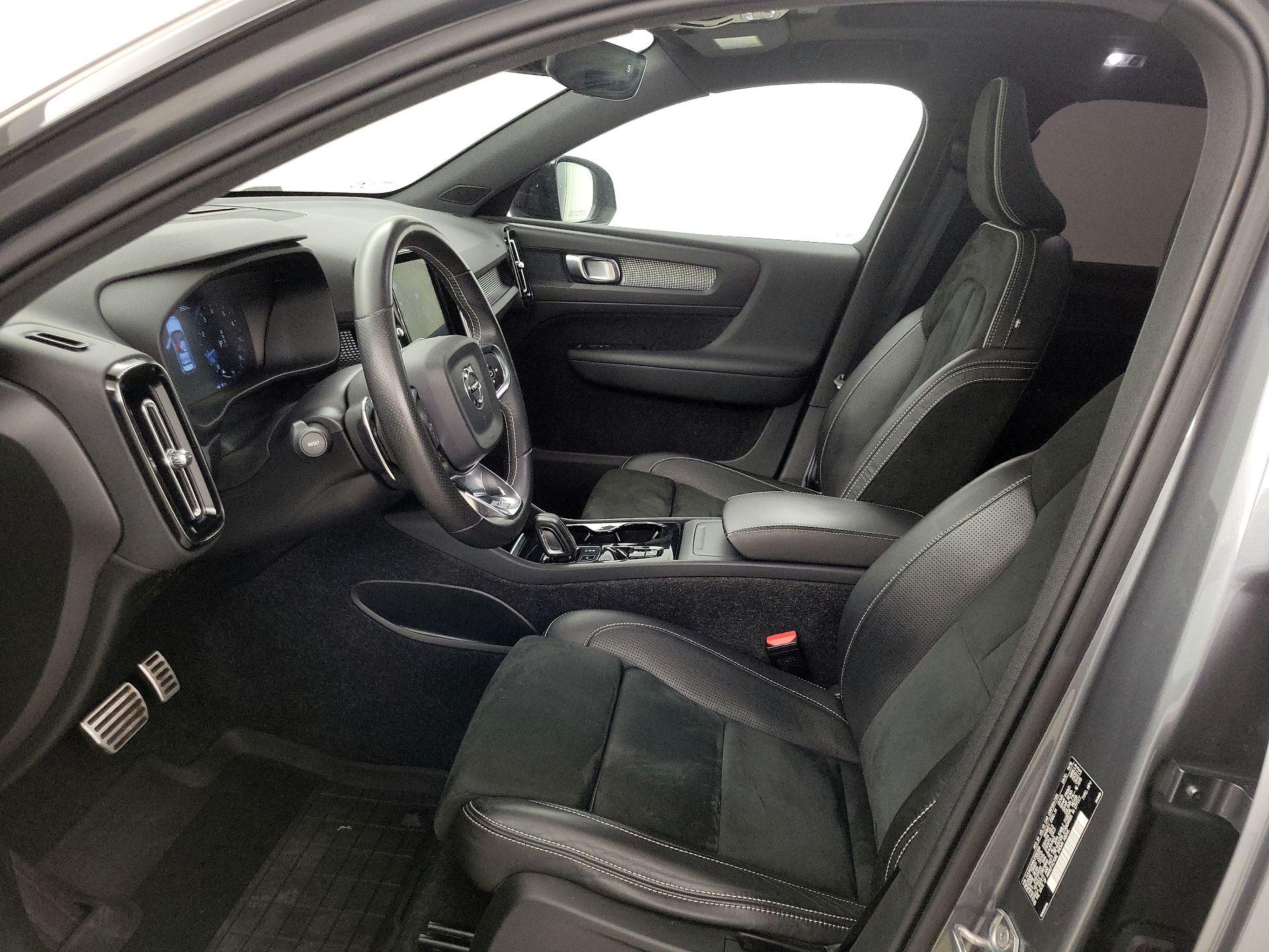 Thumbnail: 2019 Volvo XC40 - 11