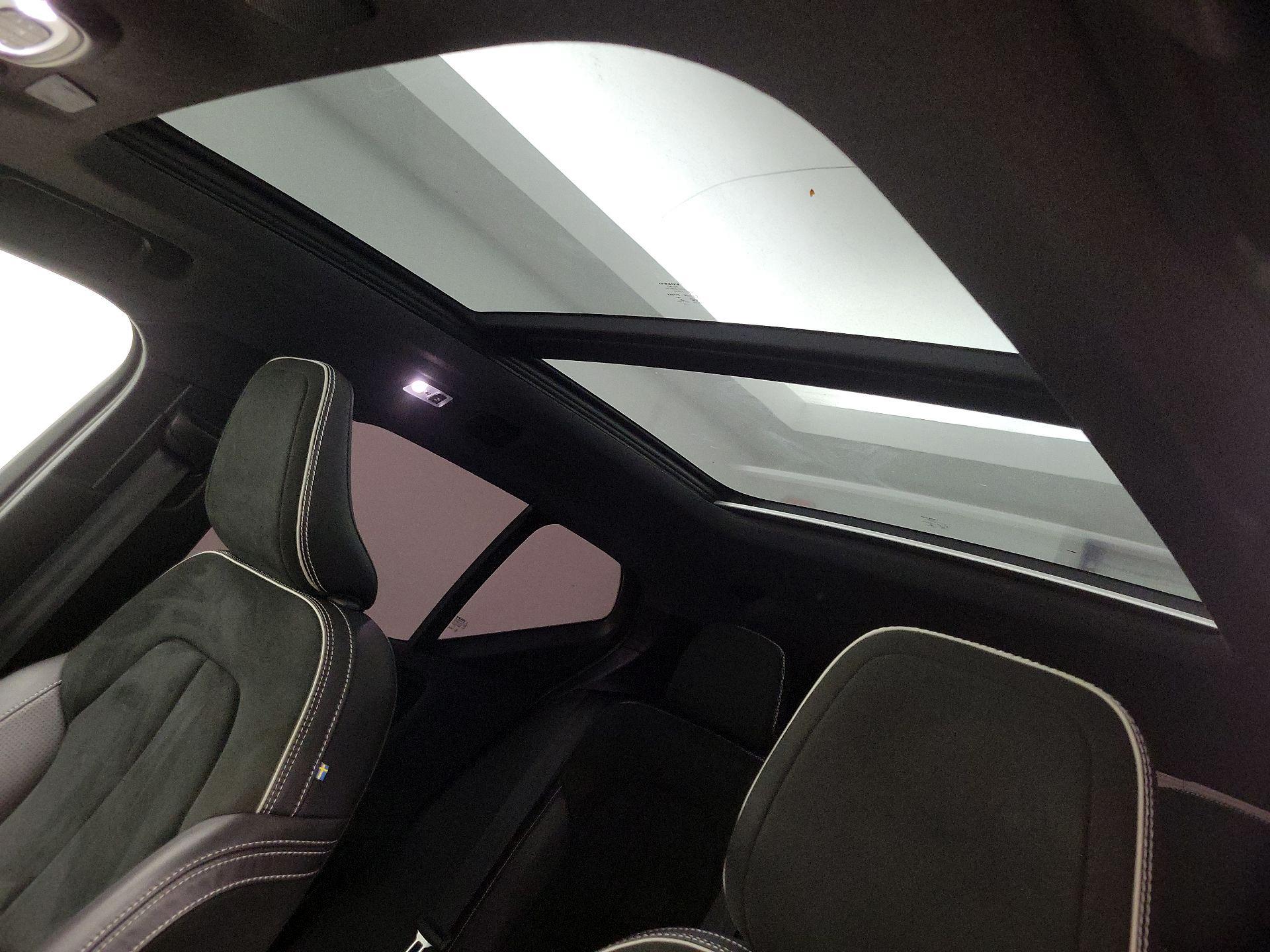 Thumbnail: 2019 Volvo XC40 - 20