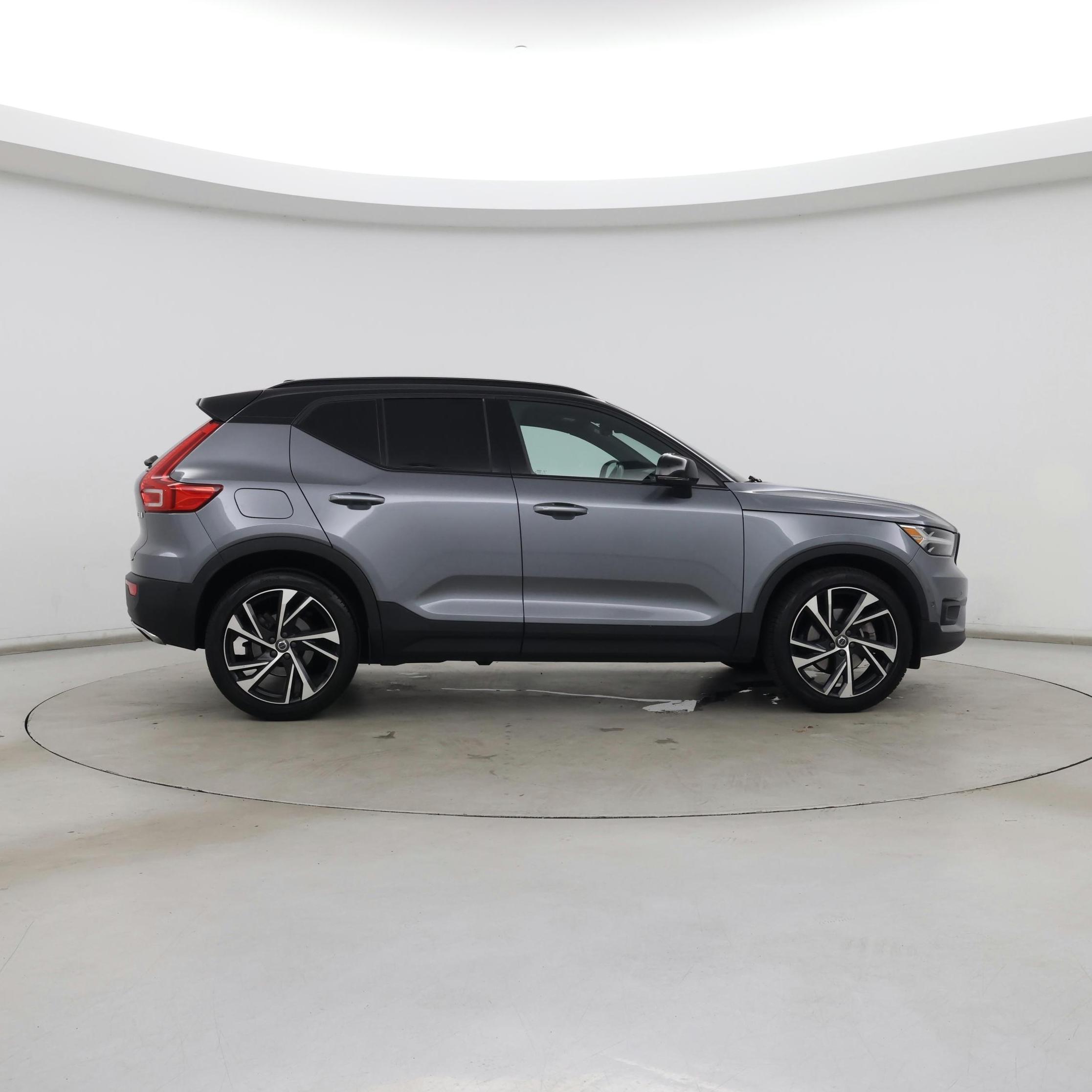 Thumbnail: 2019 Volvo XC40 - 7
