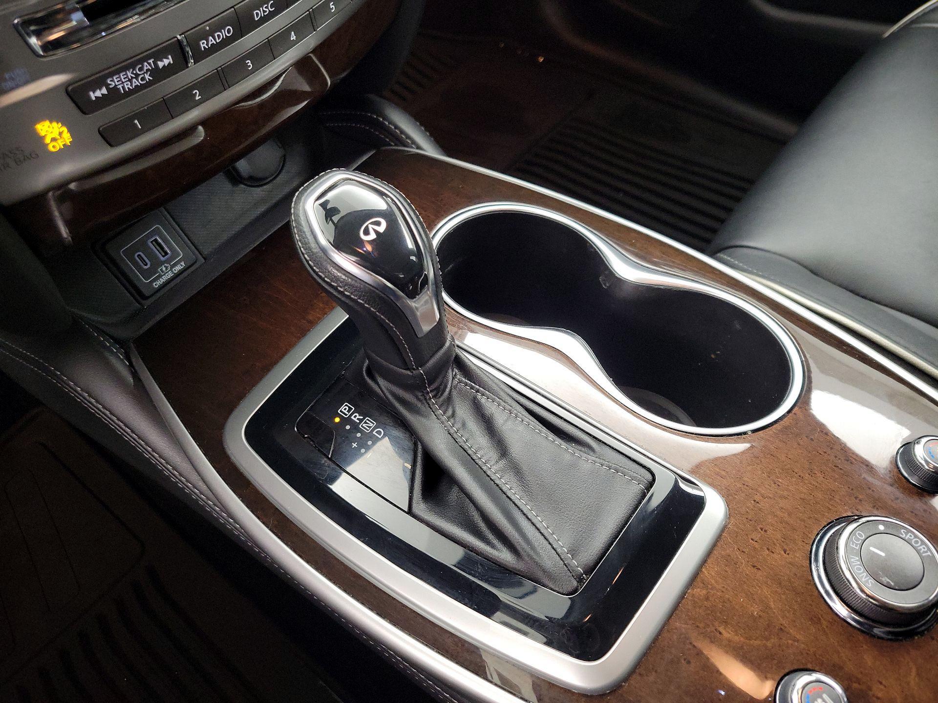 Thumbnail: 2019 INFINITI QX60 - 18