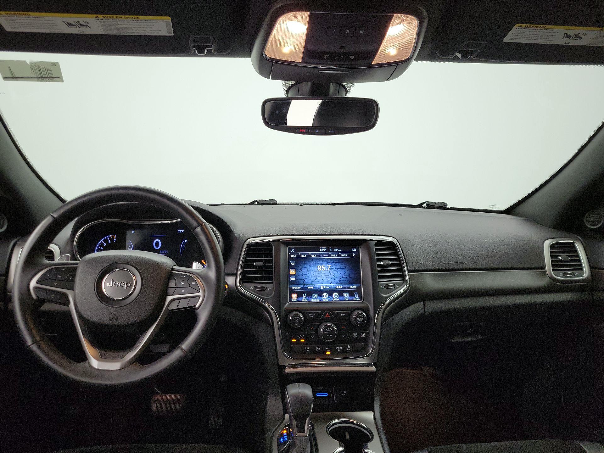 Thumbnail: 2017 Jeep Grand Cherokee - 9