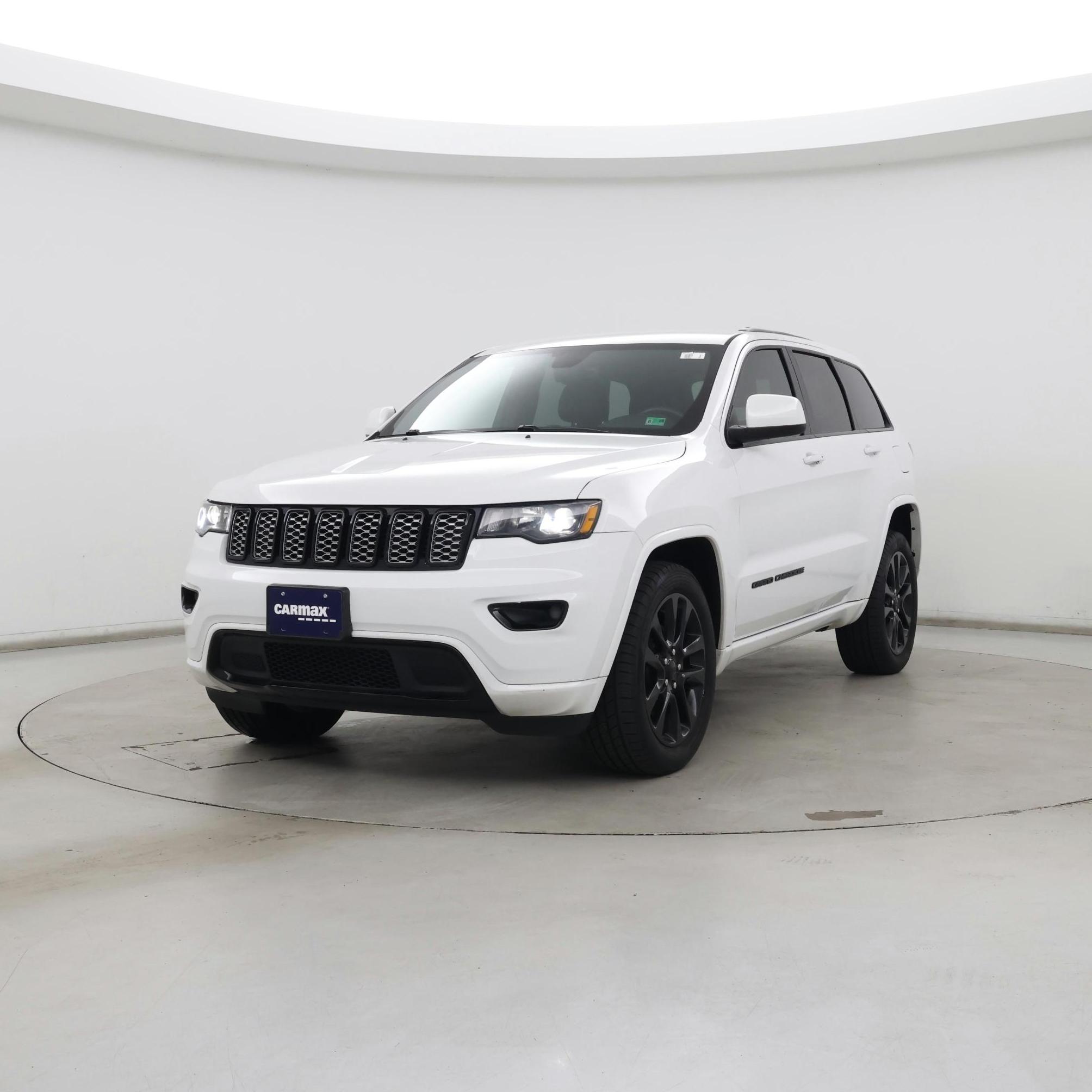 Thumbnail: 2017 Jeep Grand Cherokee - 4