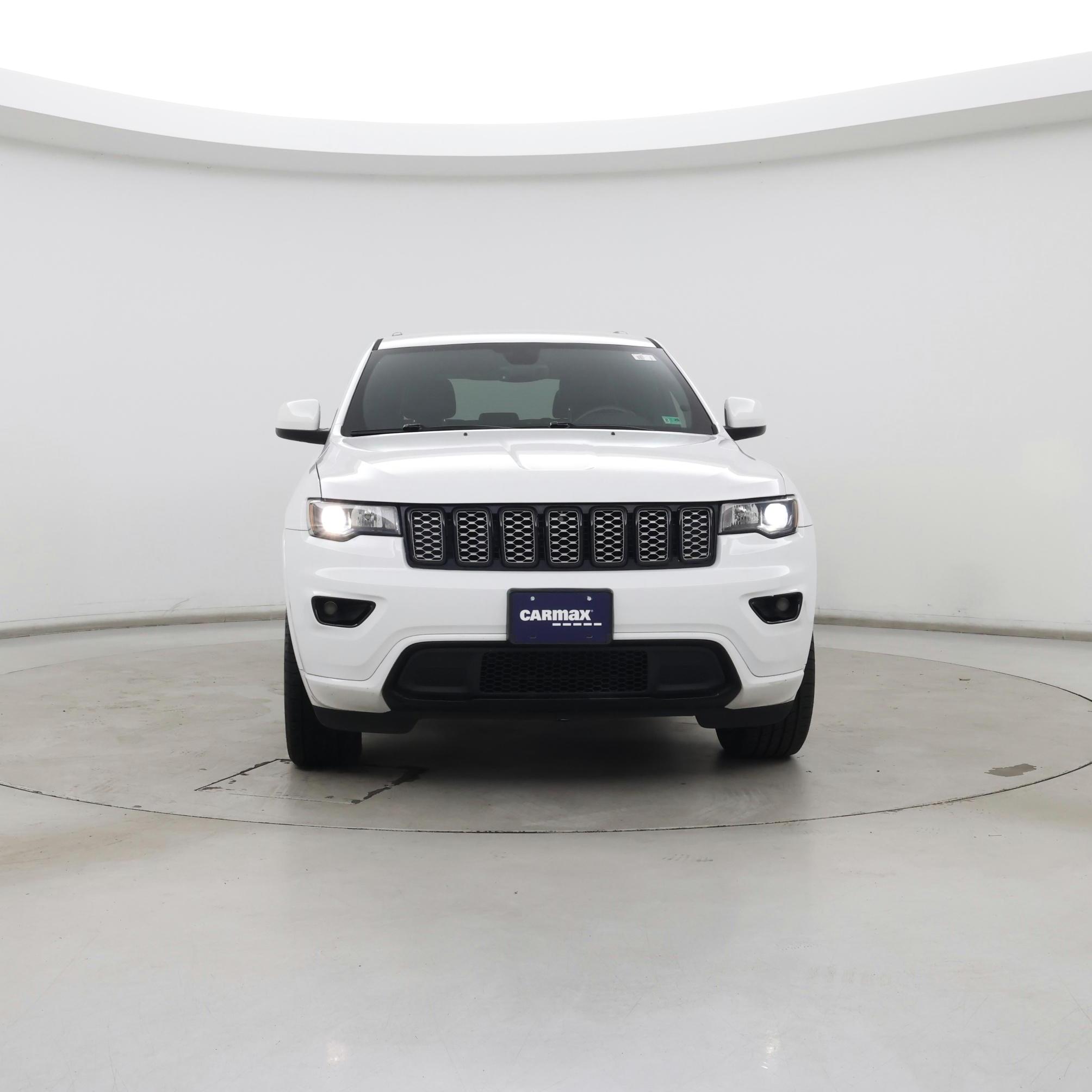 Thumbnail: 2017 Jeep Grand Cherokee - 5