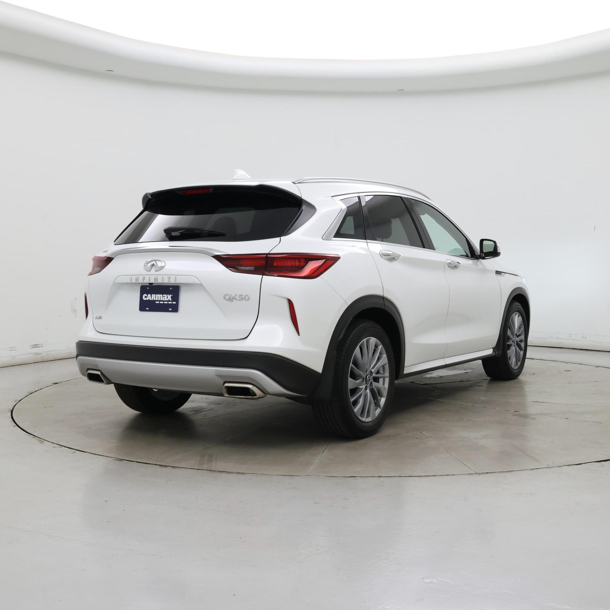 Thumbnail: 2023 INFINITI QX50 - 8