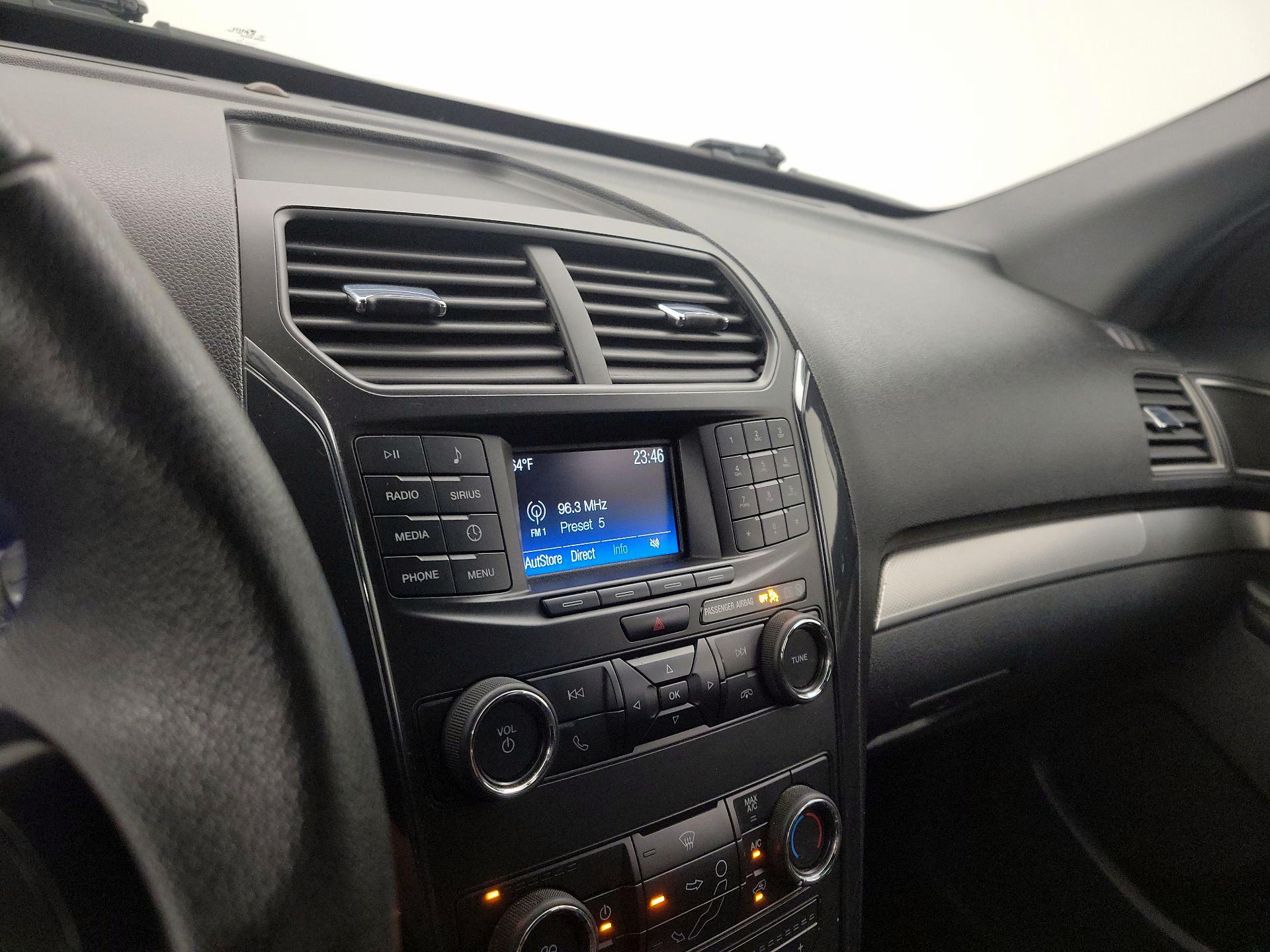 Thumbnail: 2018 Ford Explorer - 15