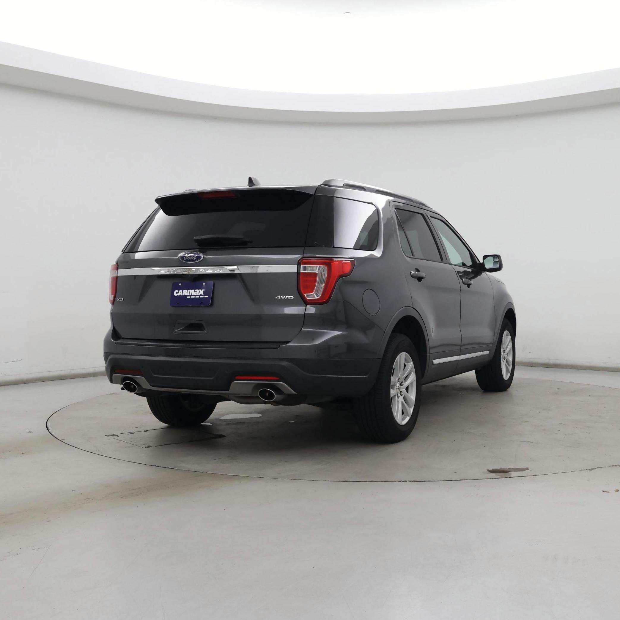 Thumbnail: 2018 Ford Explorer - 8