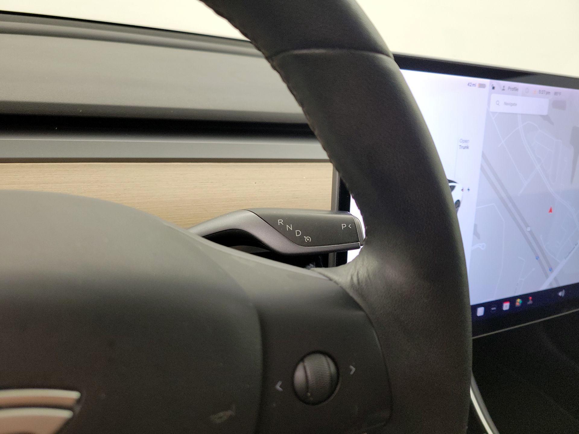 Thumbnail: 2019 Tesla Model 3 - 17