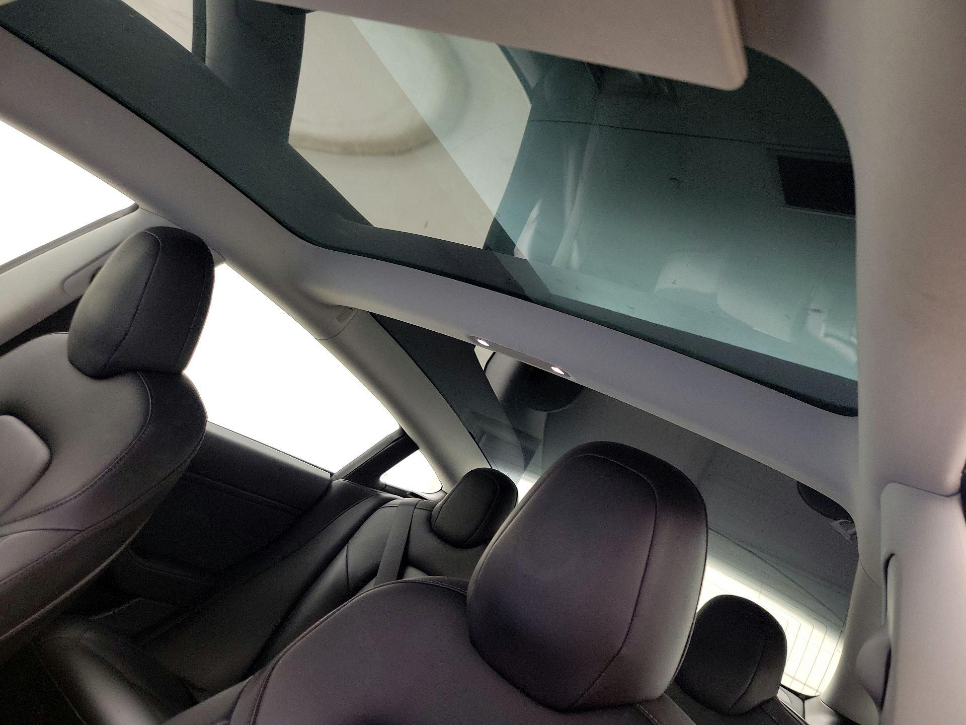 Thumbnail: 2019 Tesla Model 3 - 19