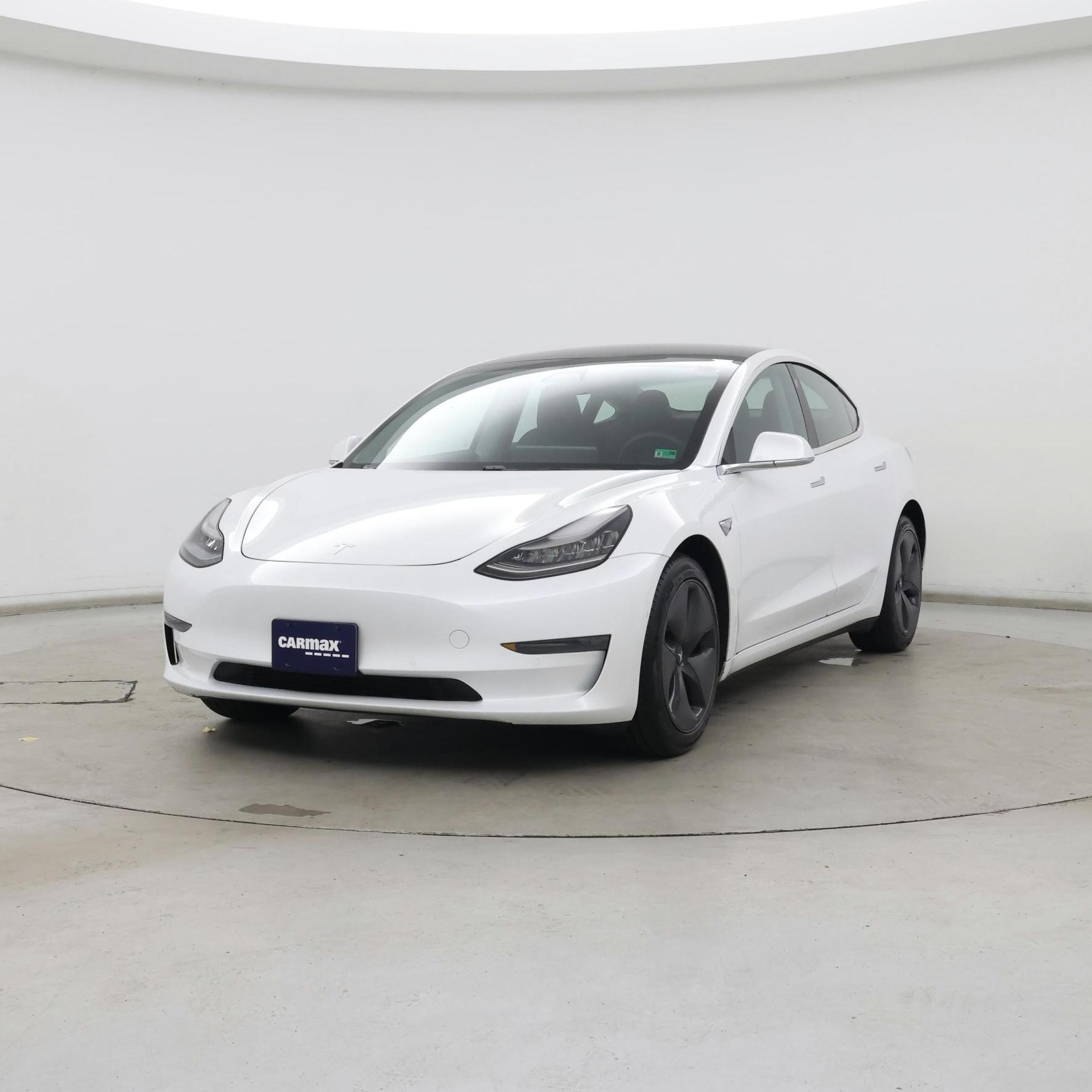 Thumbnail: 2019 Tesla Model 3 - 4