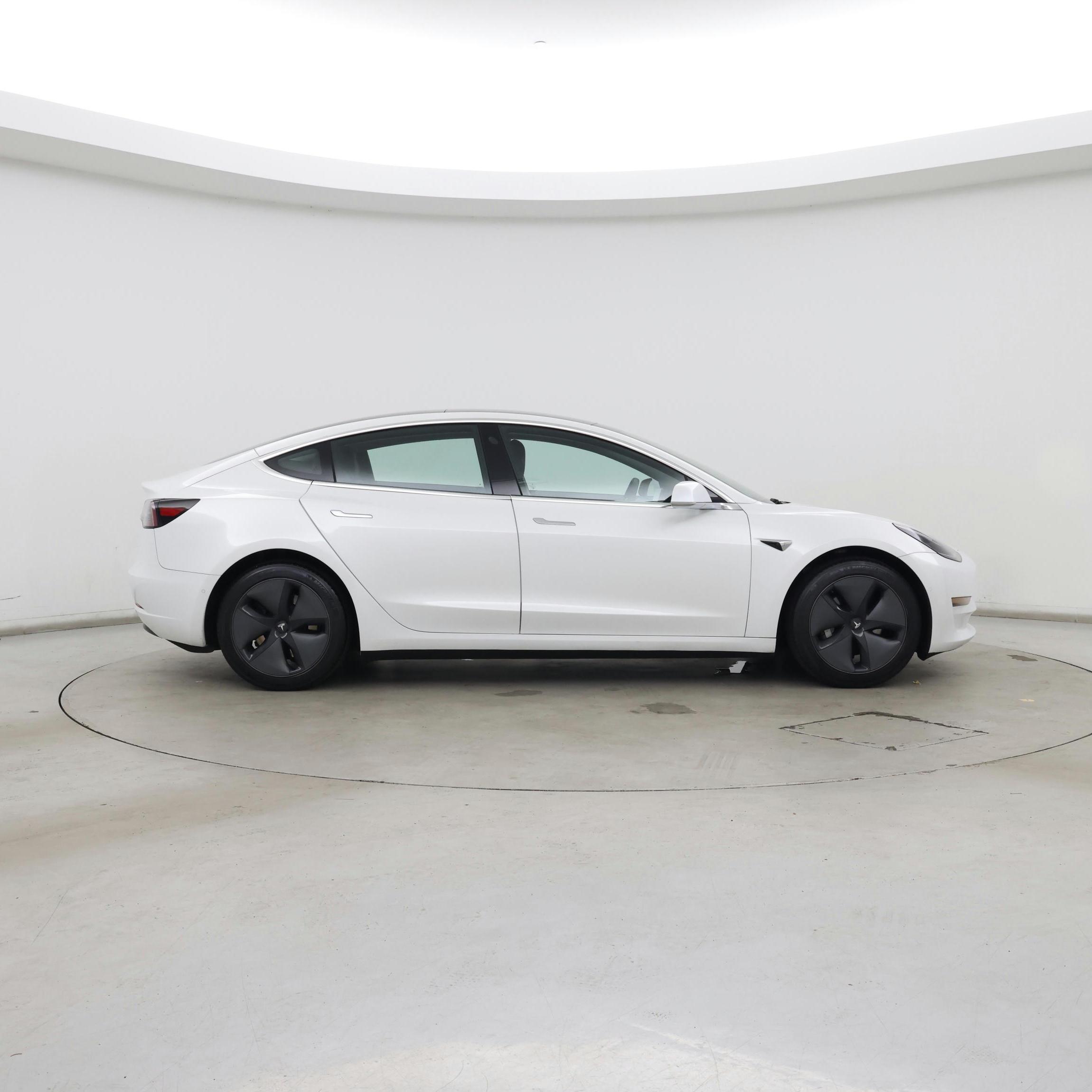Thumbnail: 2019 Tesla Model 3 - 7